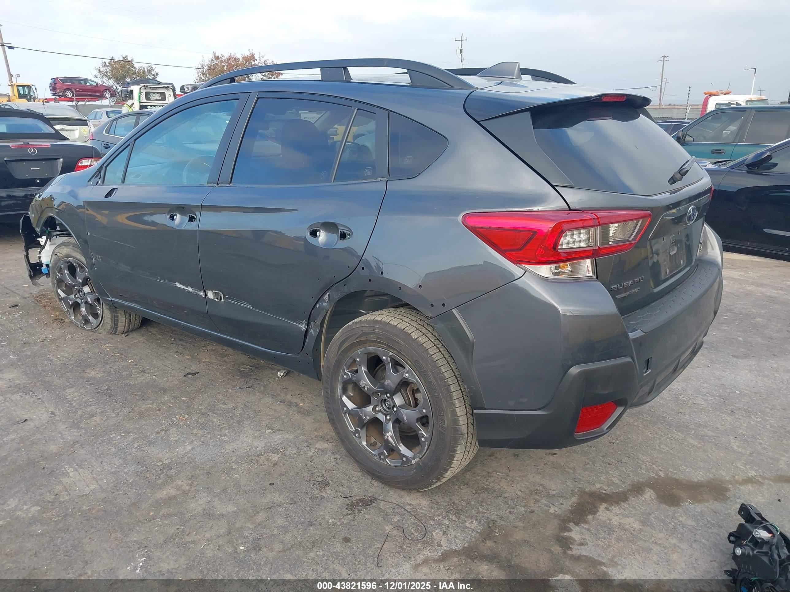 SUBARU CROSSTREK image 3
