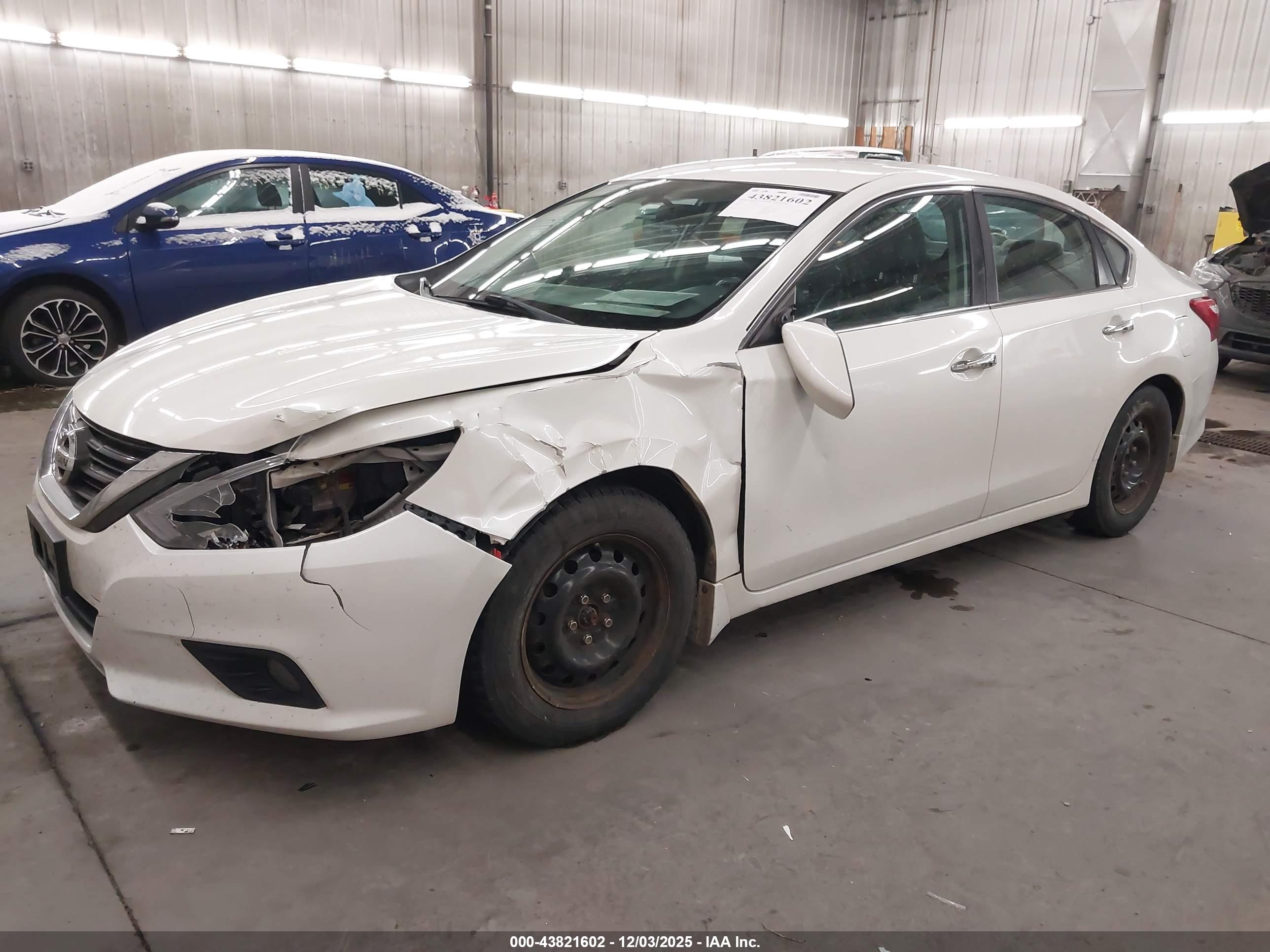 NISSAN ALTIMA image 2
