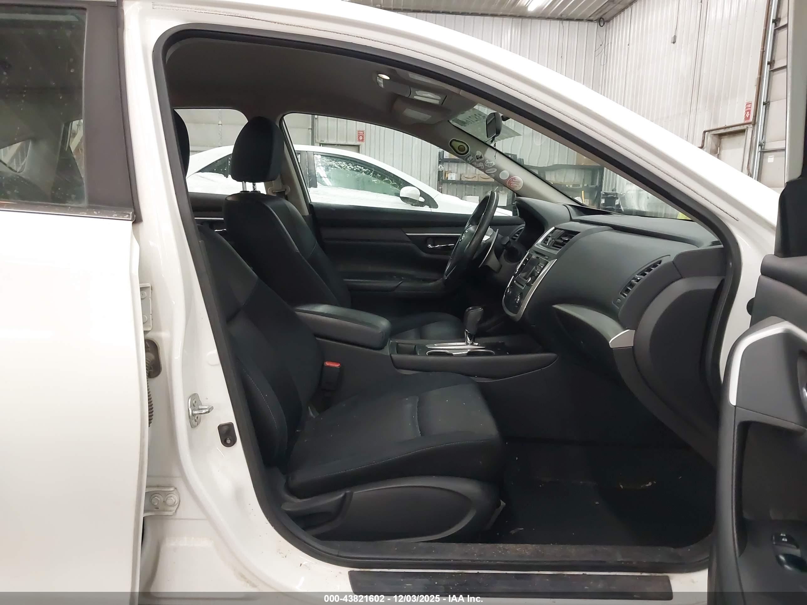 NISSAN ALTIMA image 5