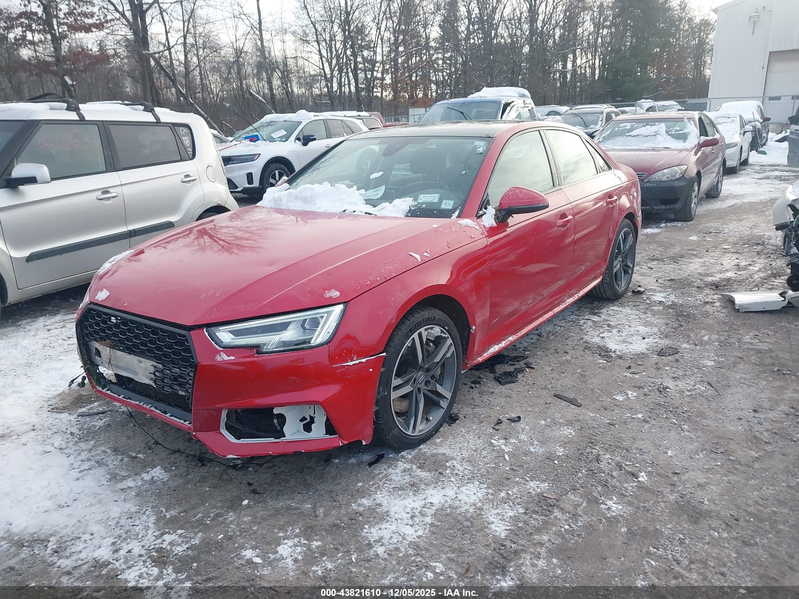 AUDI A4 image 2