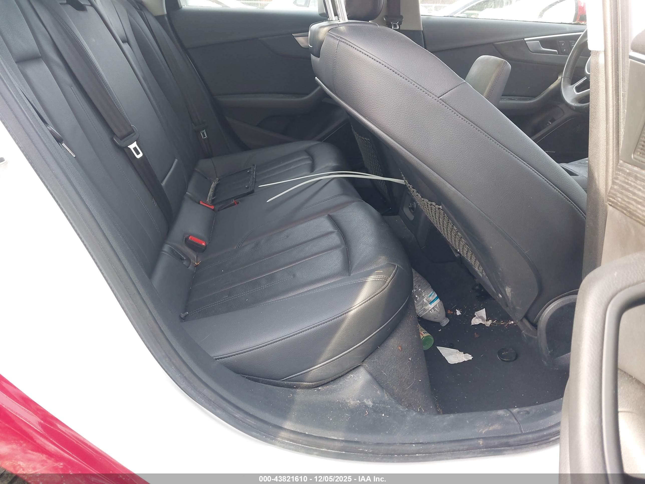 AUDI A4 image 8