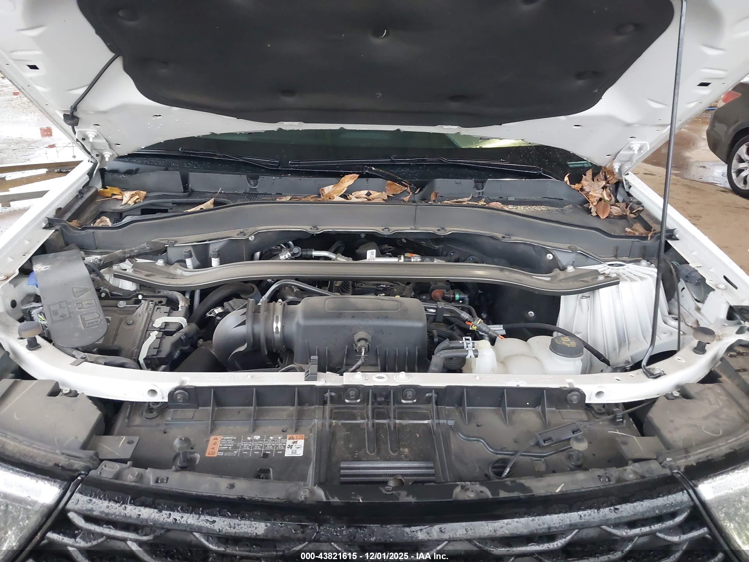 FORD EXPLORER image 10