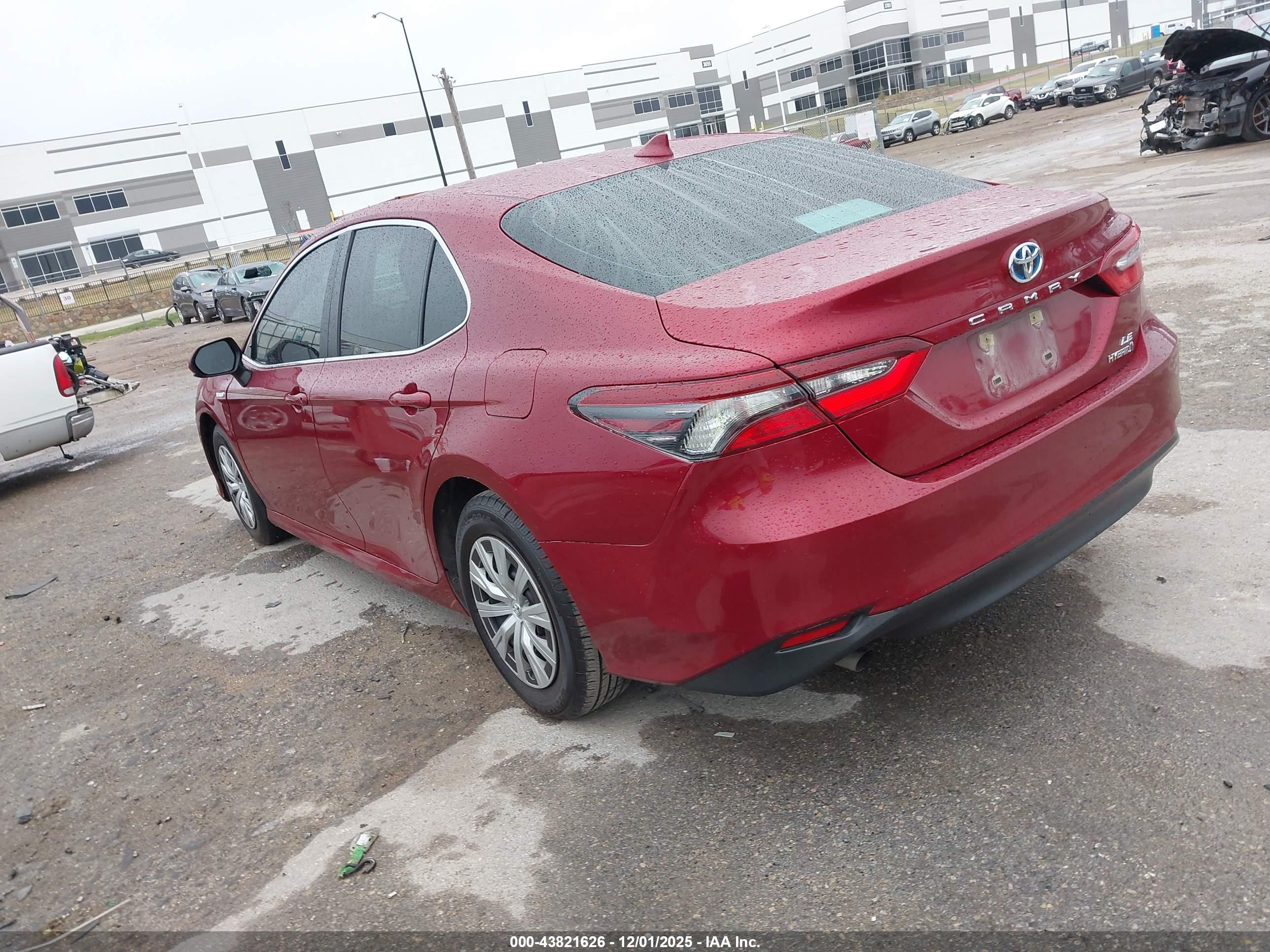 TOYOTA CAMRY image 3