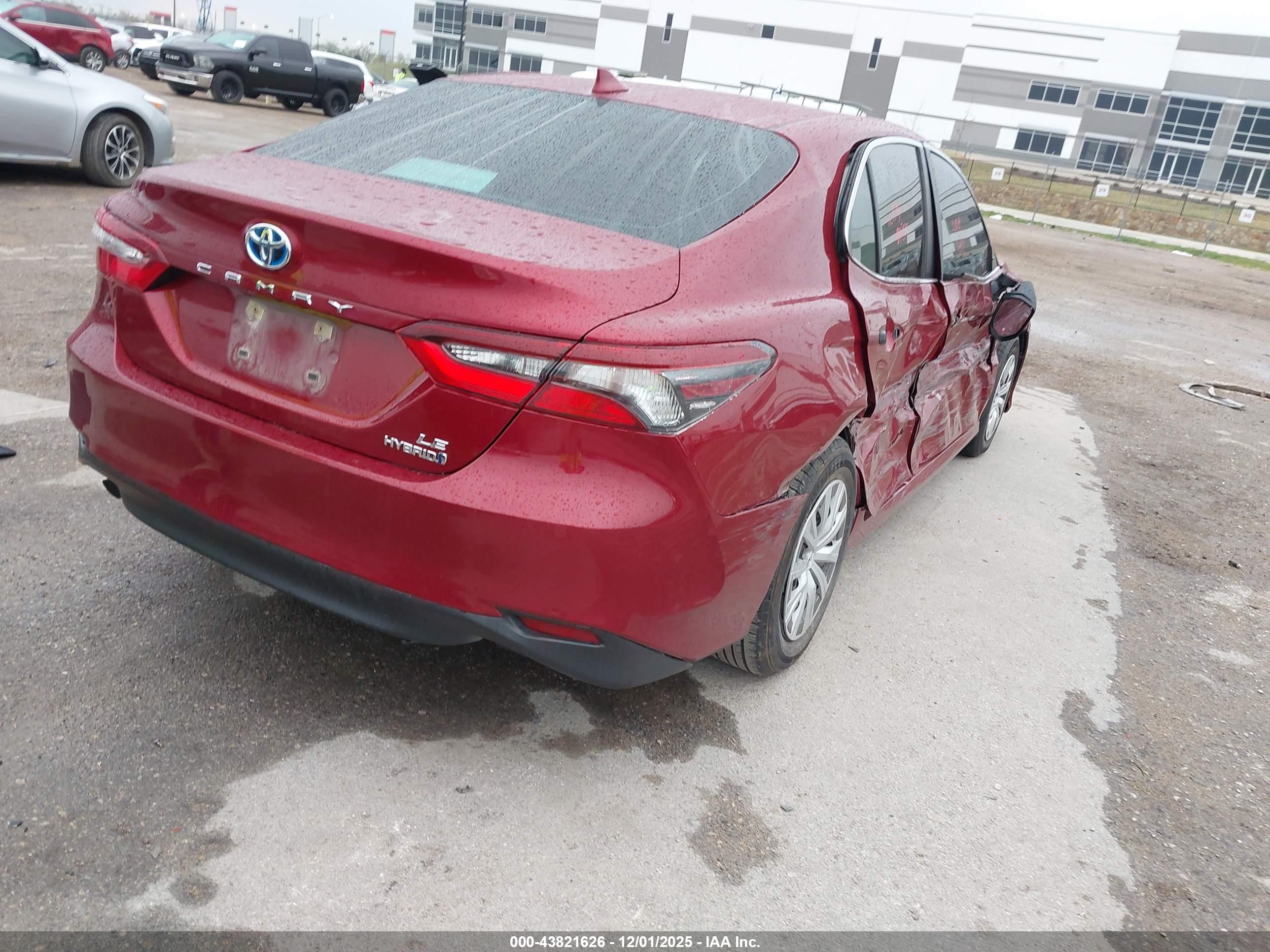TOYOTA CAMRY image 4