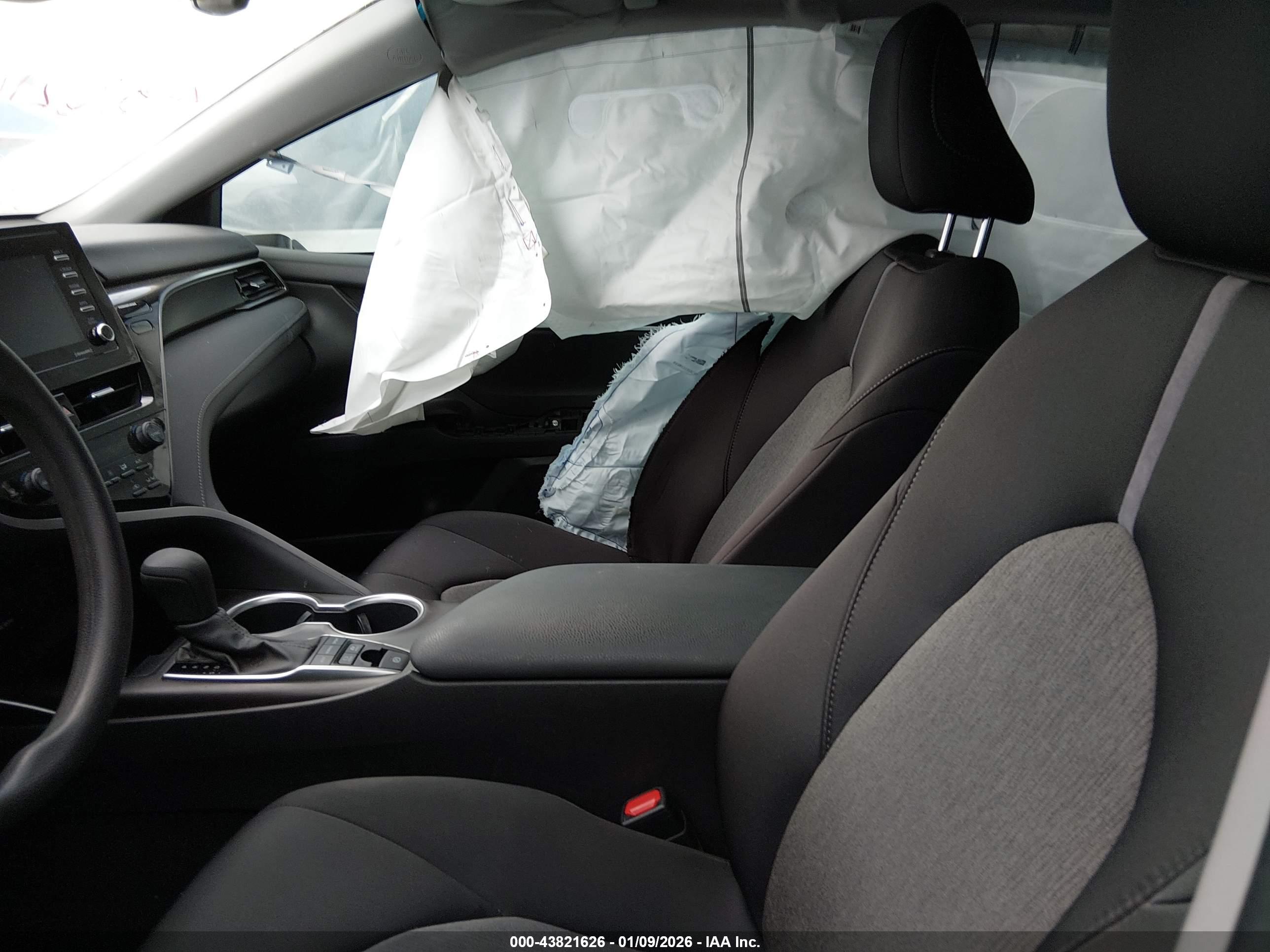 TOYOTA CAMRY image 5