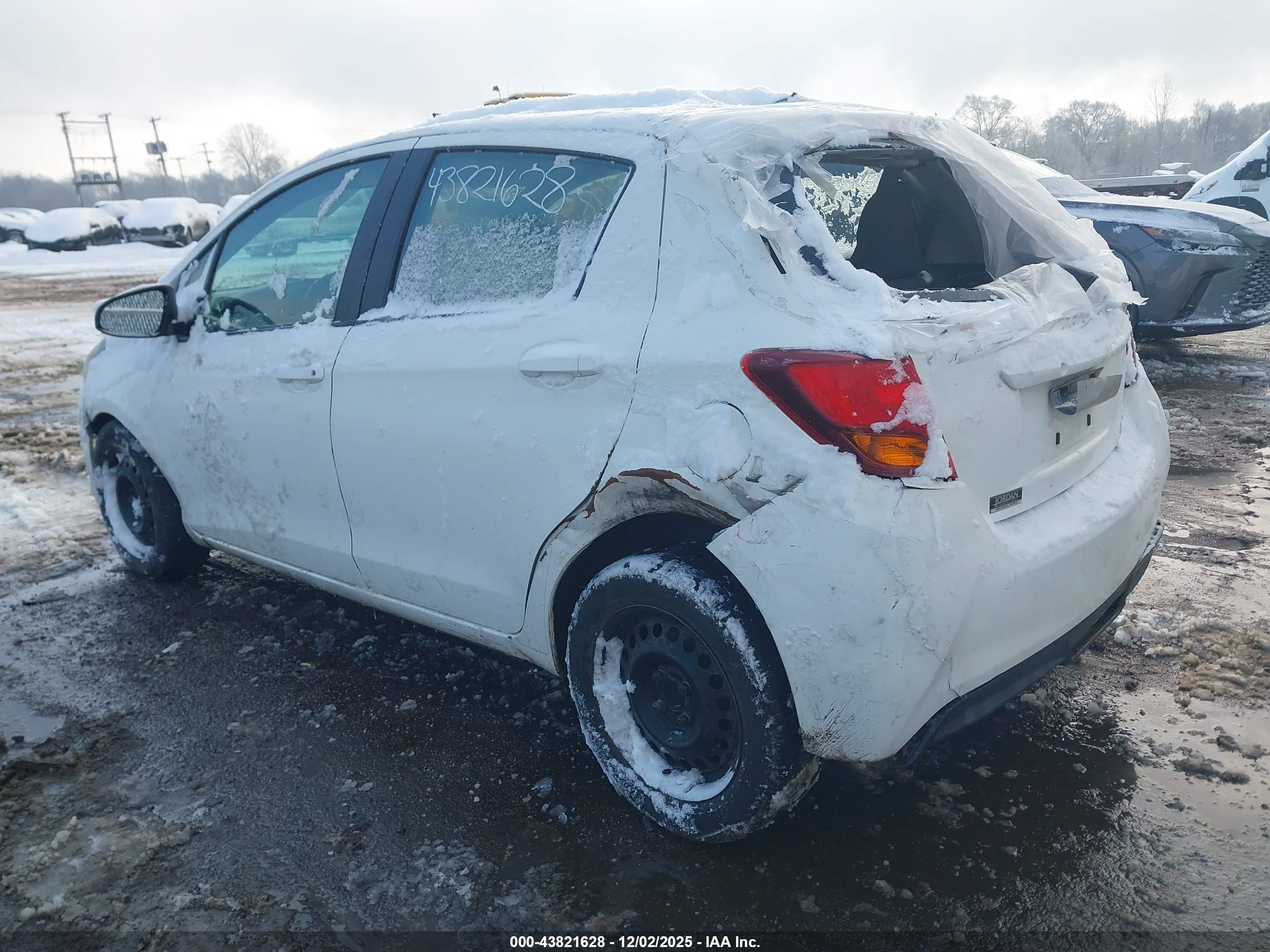 TOYOTA YARIS image 3