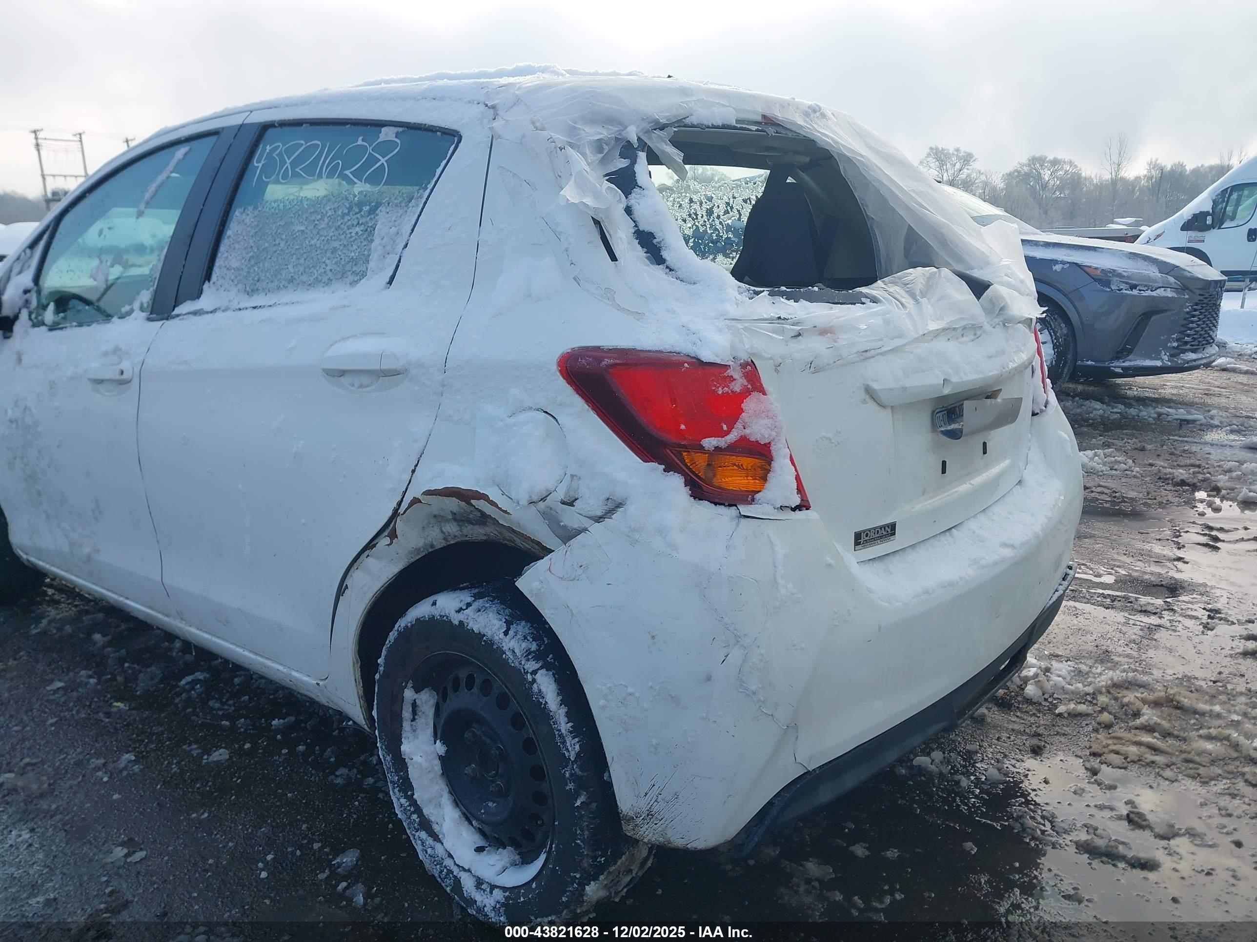 TOYOTA YARIS image 6