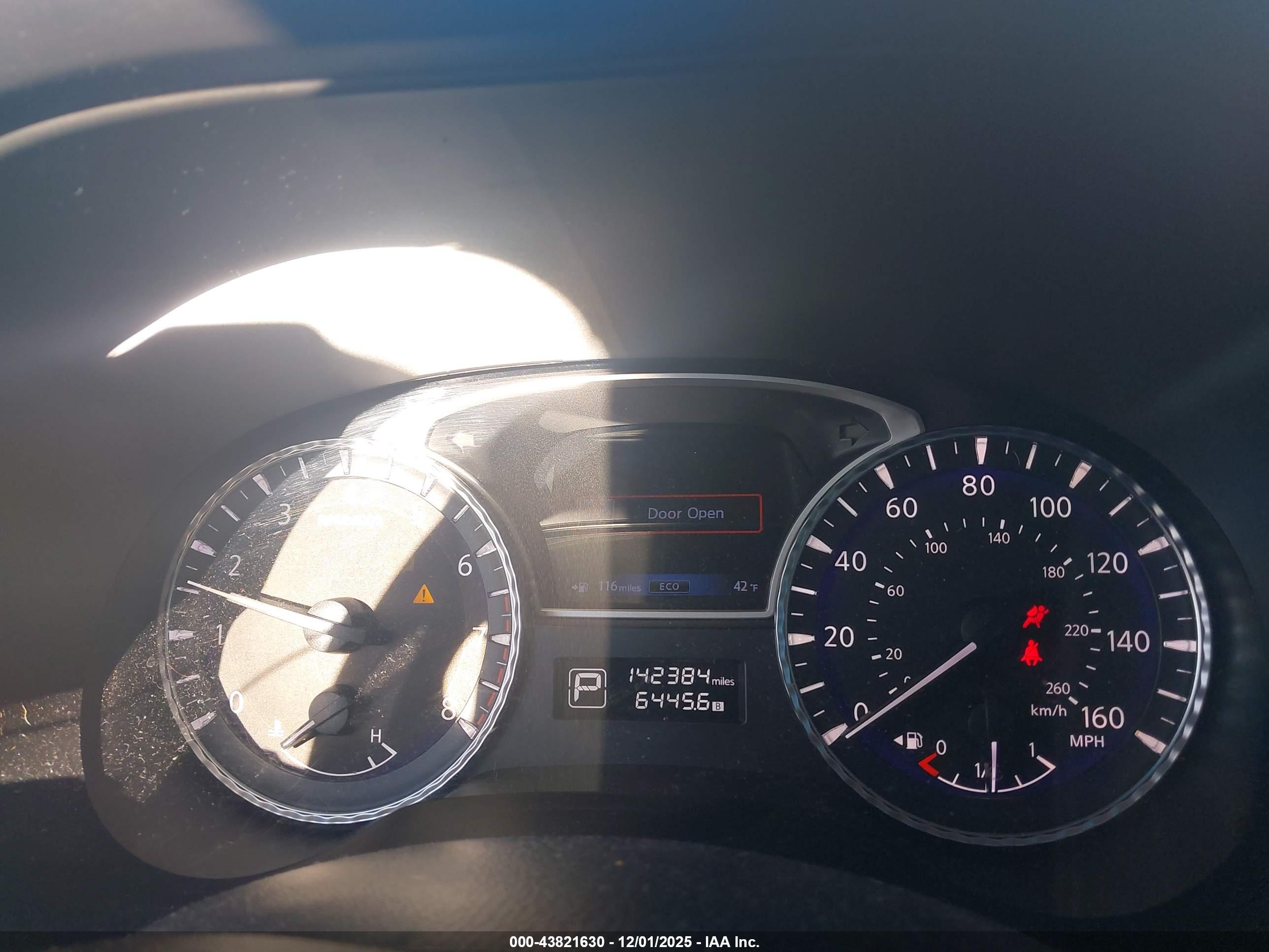 INFINITI JX35 image 7