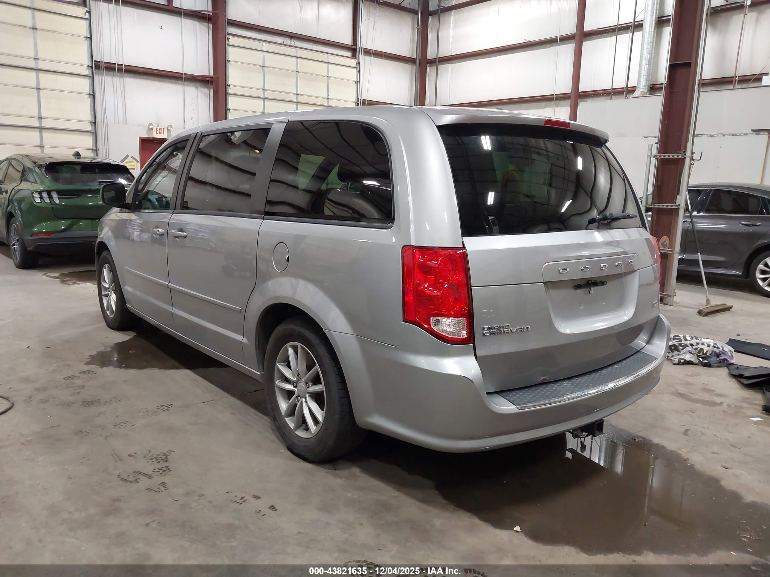 DODGE GRAND image 3