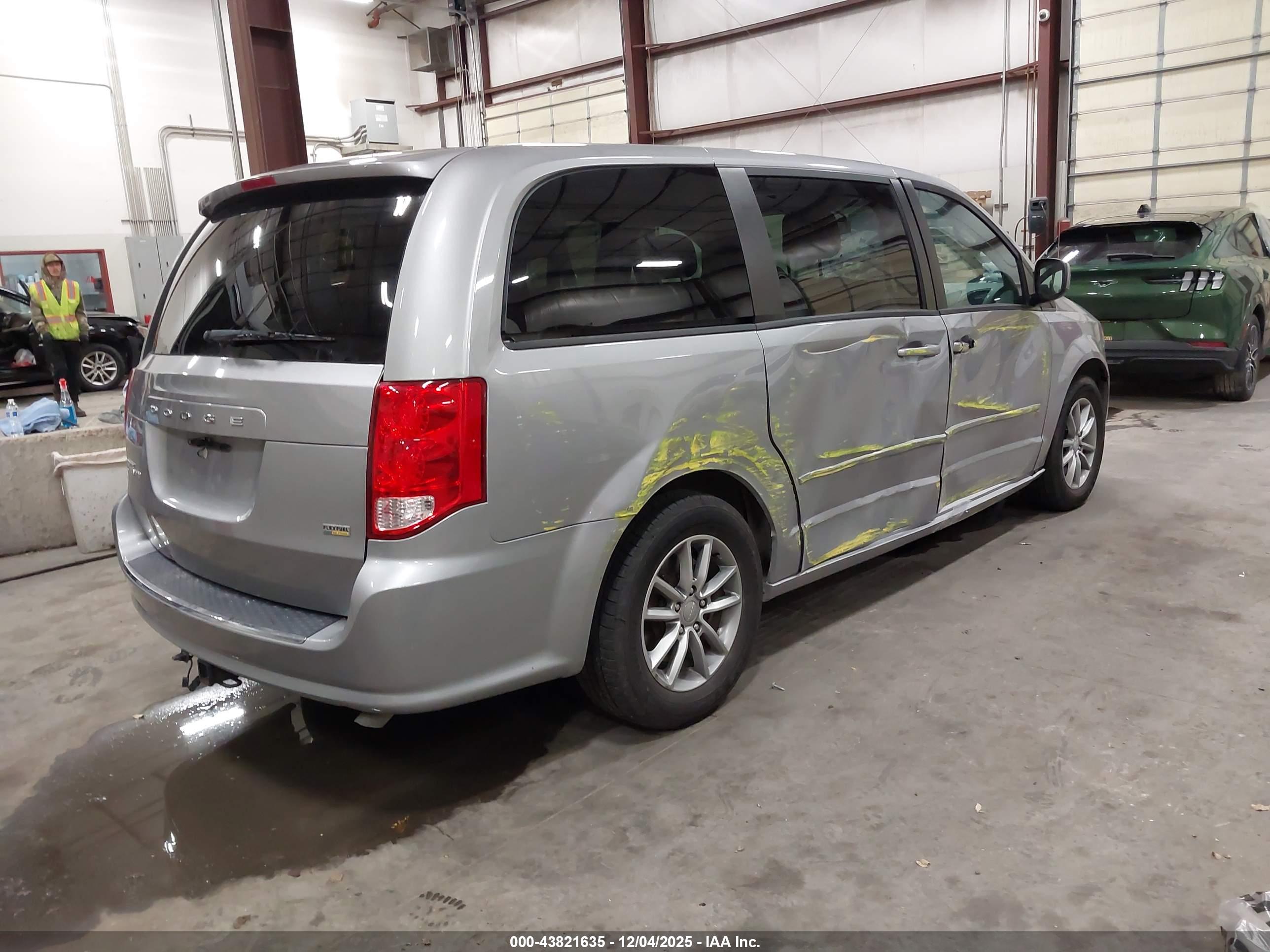DODGE GRAND image 4