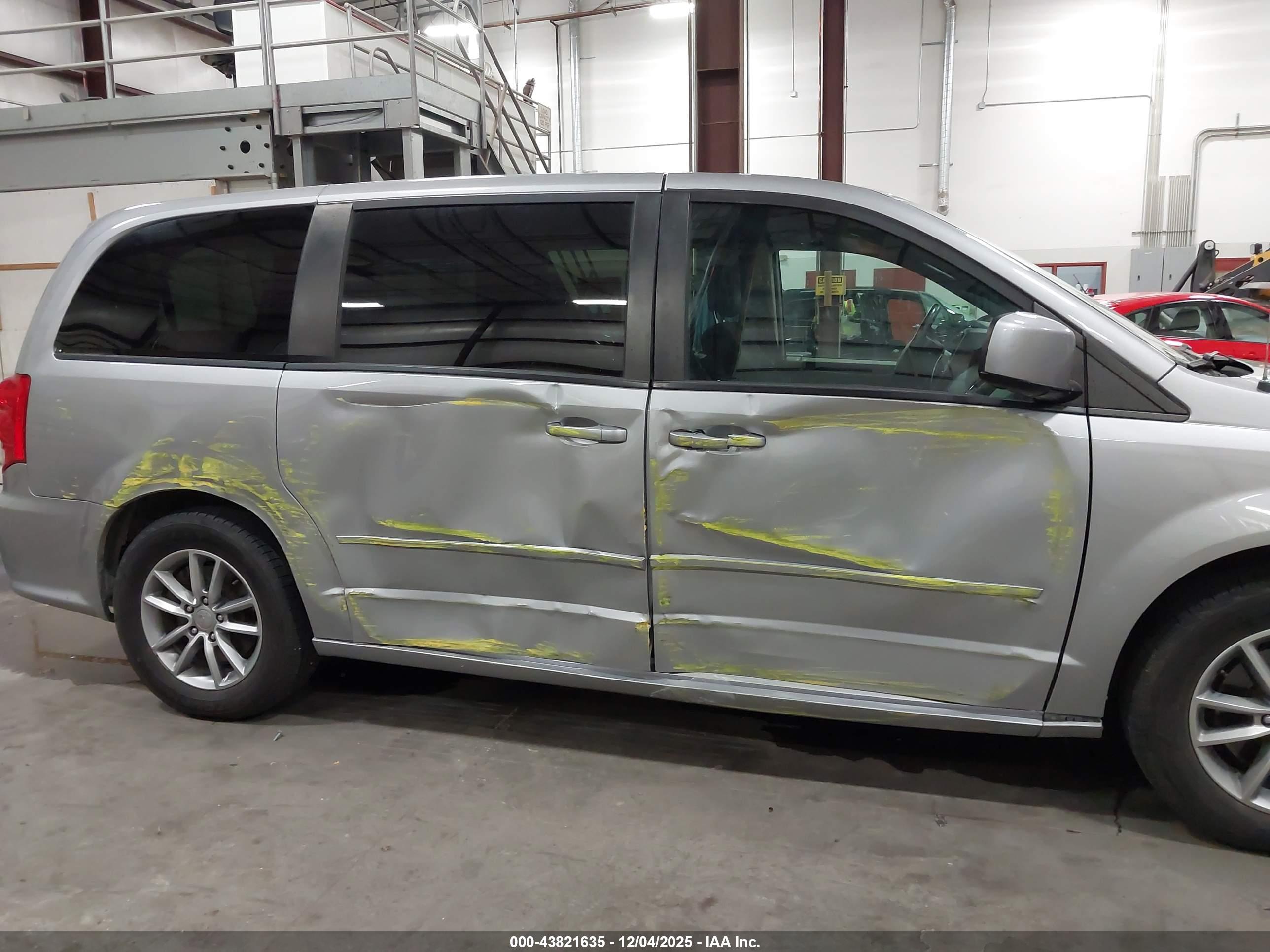 DODGE GRAND image 6
