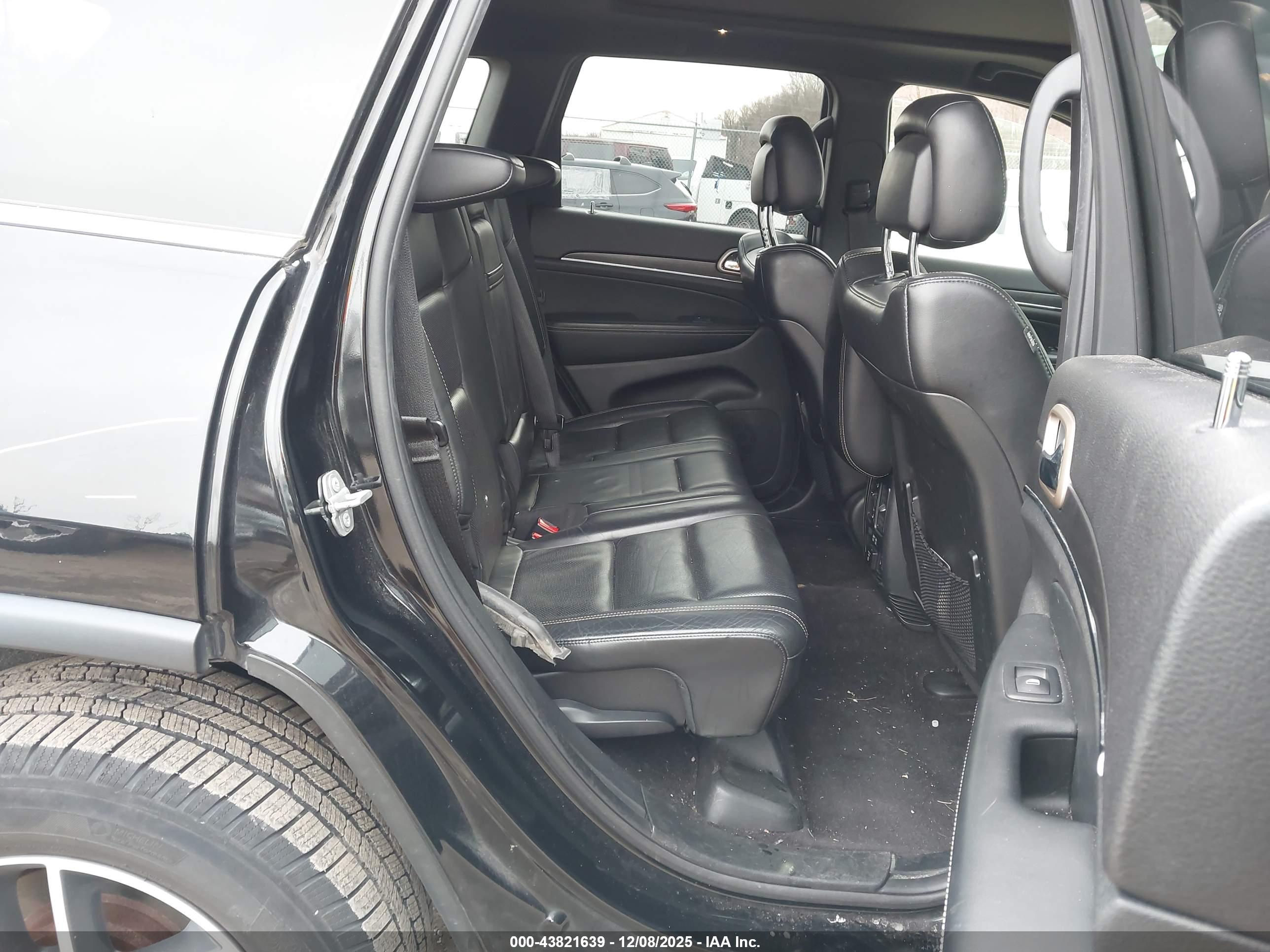 JEEP GRAND image 8