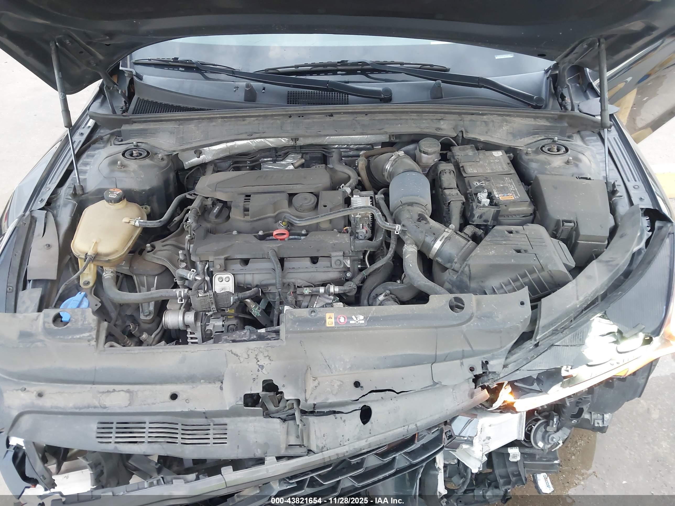 KIA K5 image 10