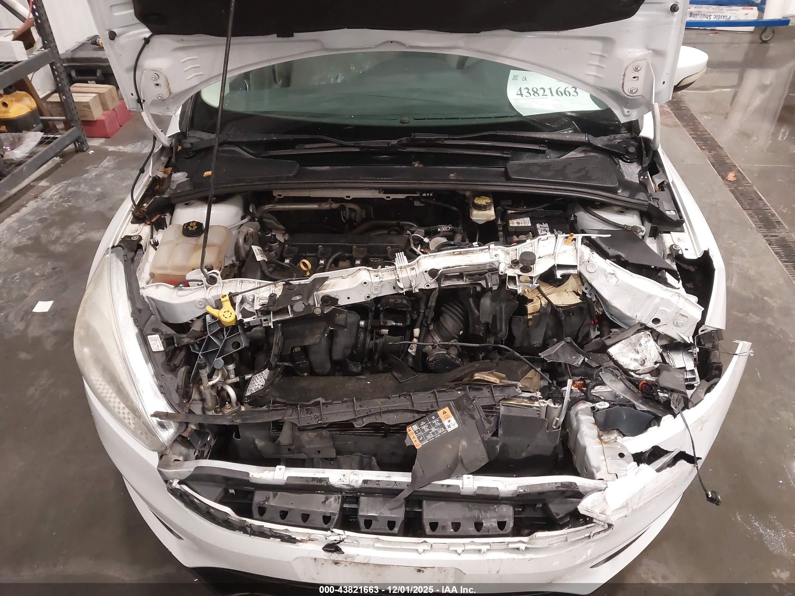 FORD FOCUS image 10