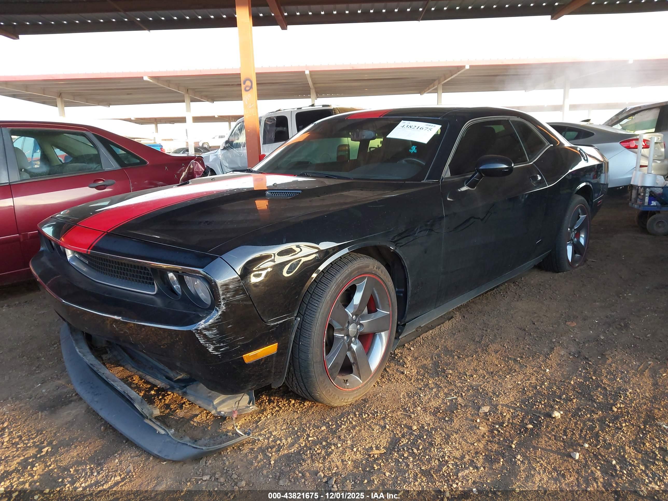 DODGE CHALLENGER image 2