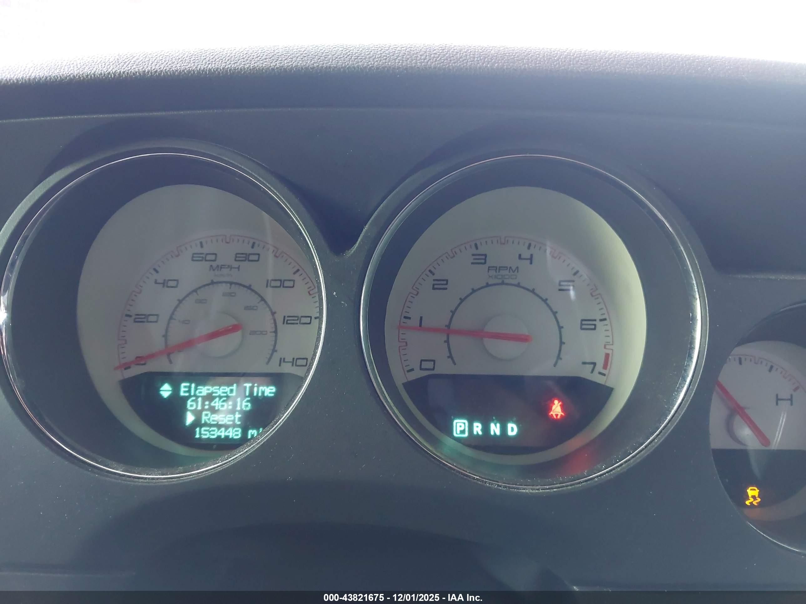 DODGE CHALLENGER image 7