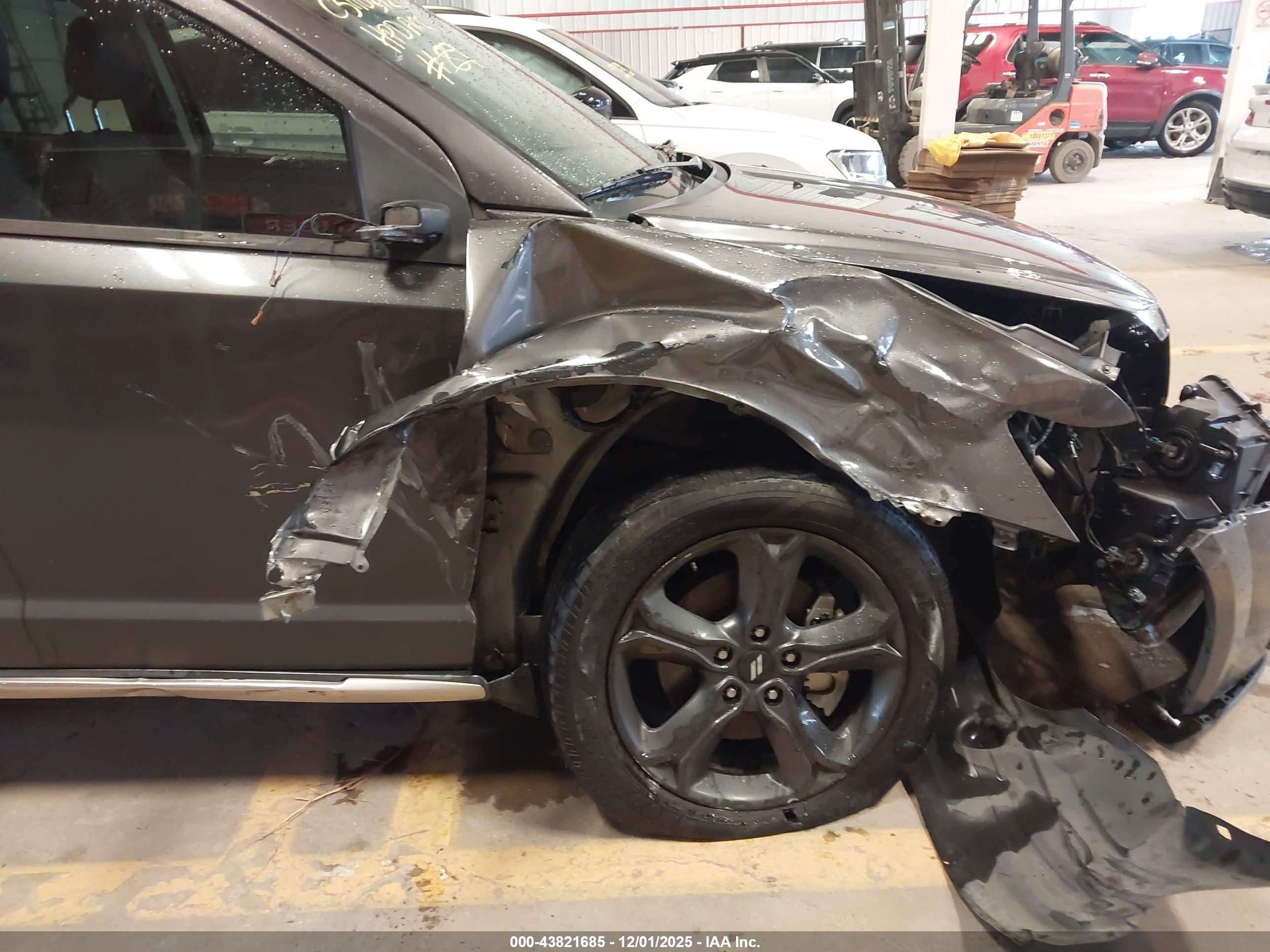 DODGE JOURNEY image 6