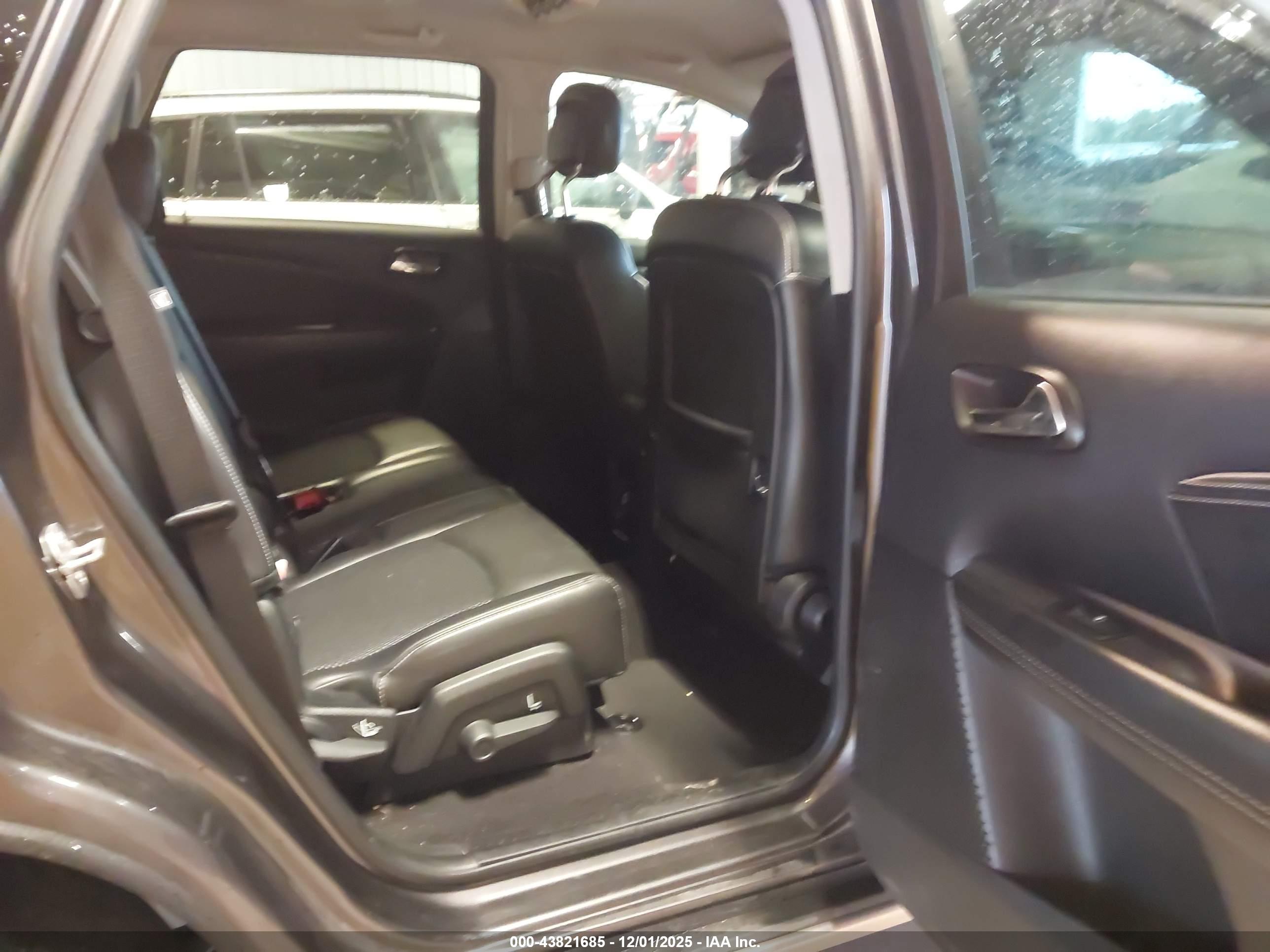 DODGE JOURNEY image 8