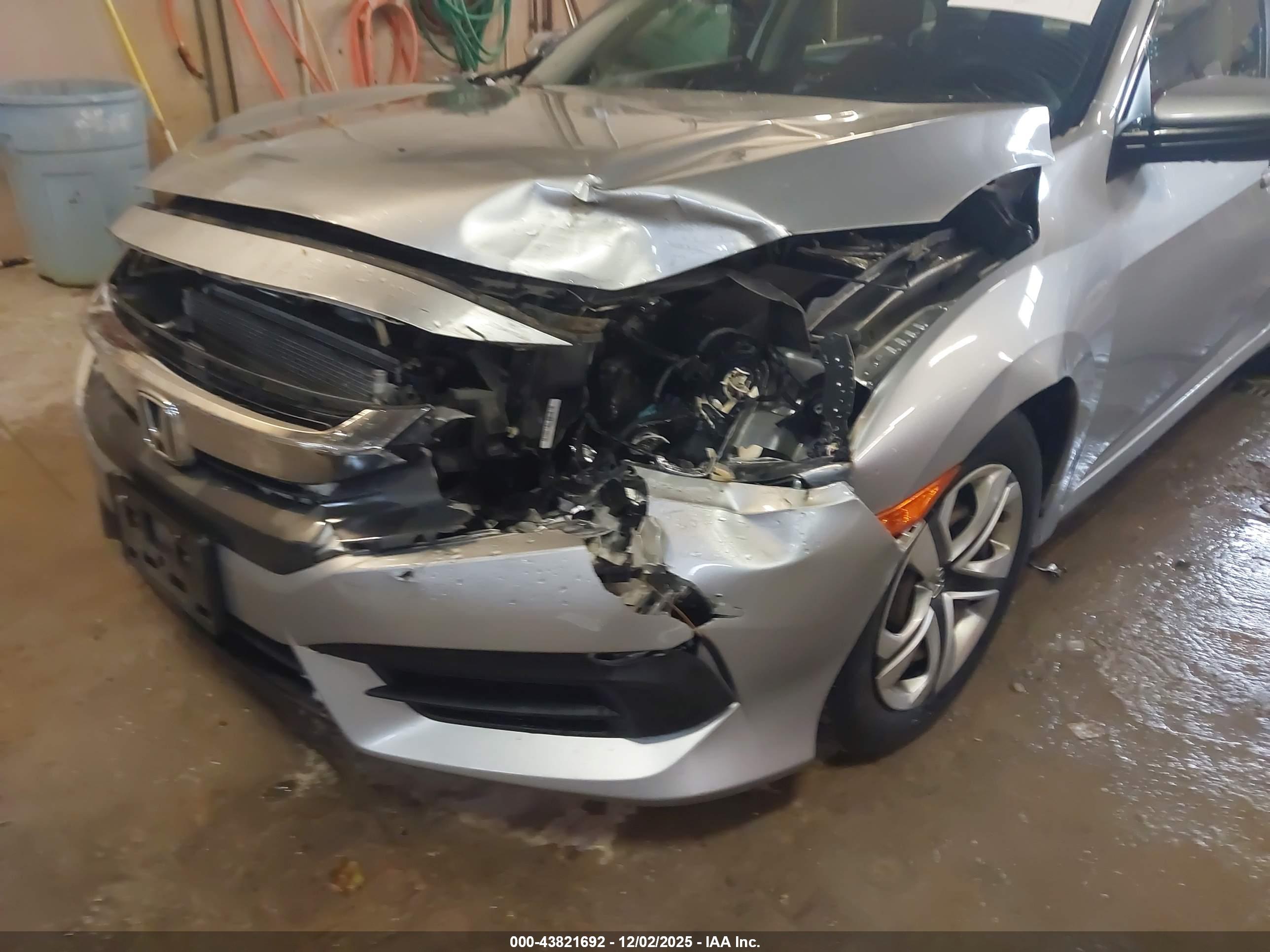 HONDA CIVIC image 6
