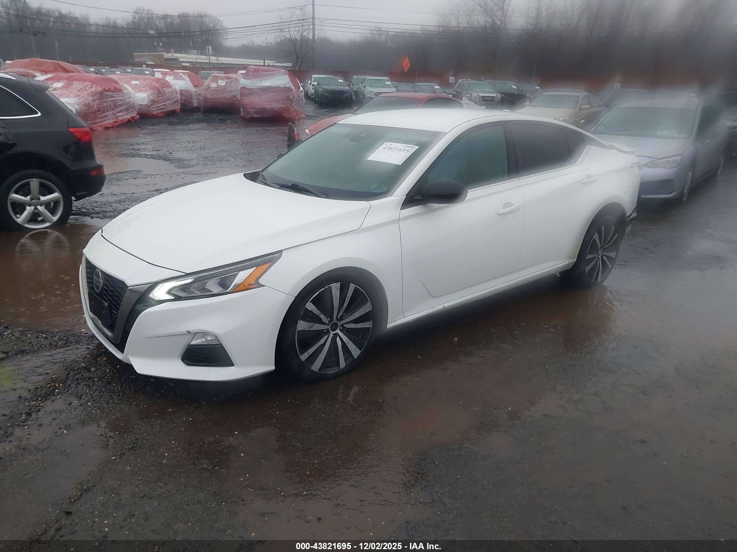 NISSAN ALTIMA image 2
