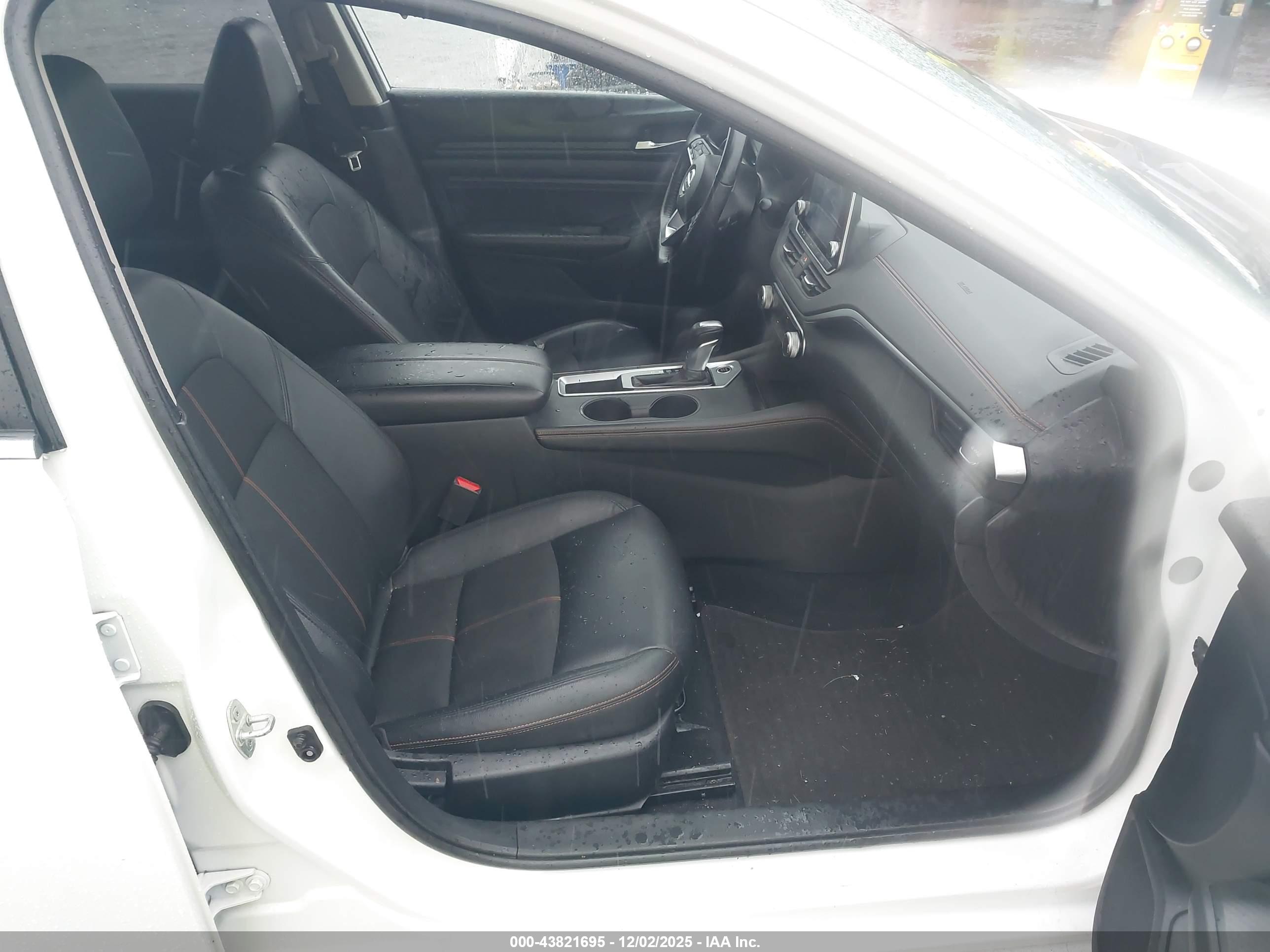 NISSAN ALTIMA image 5