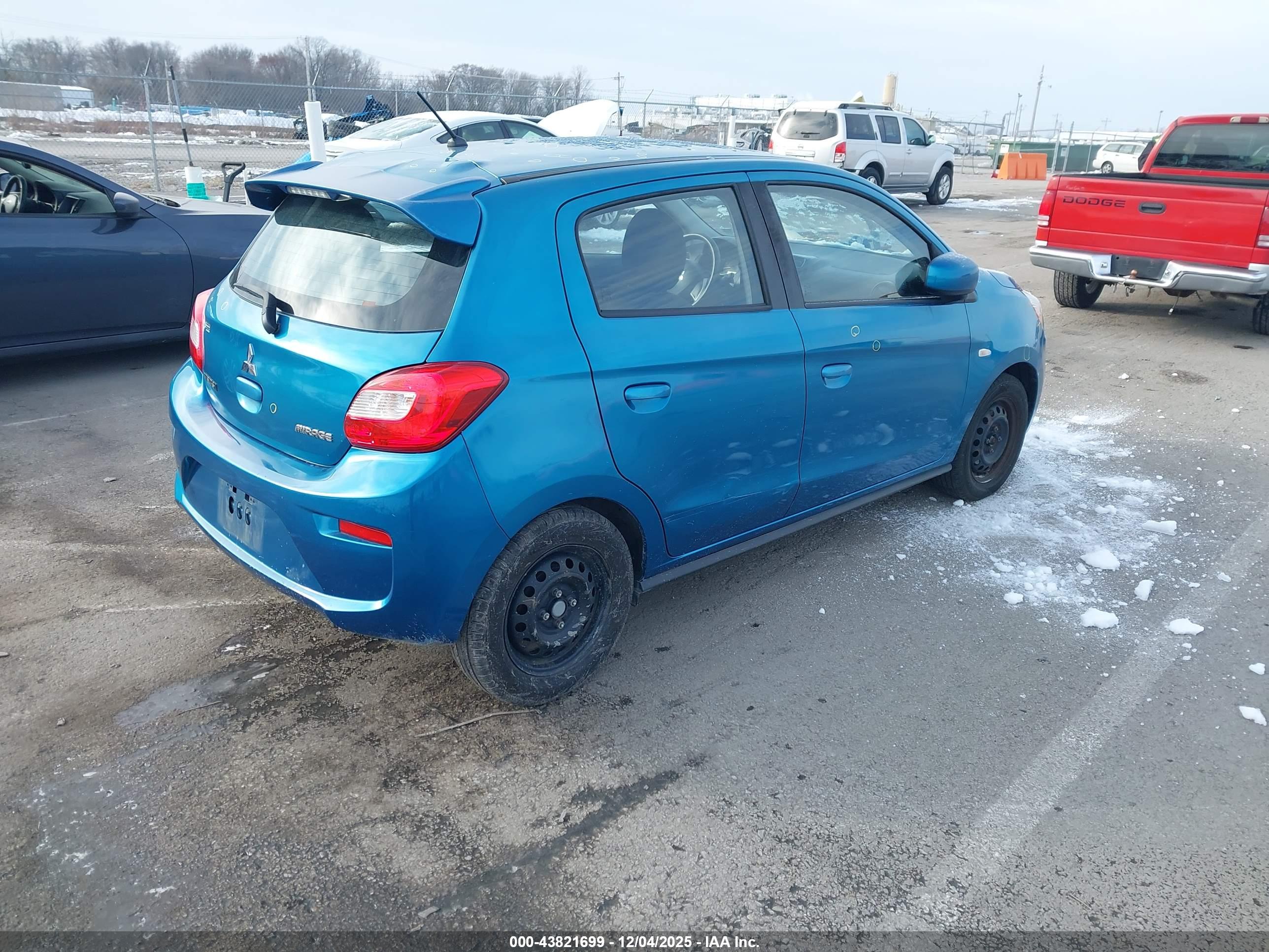 MITSUBISHI MIRAGE image 4