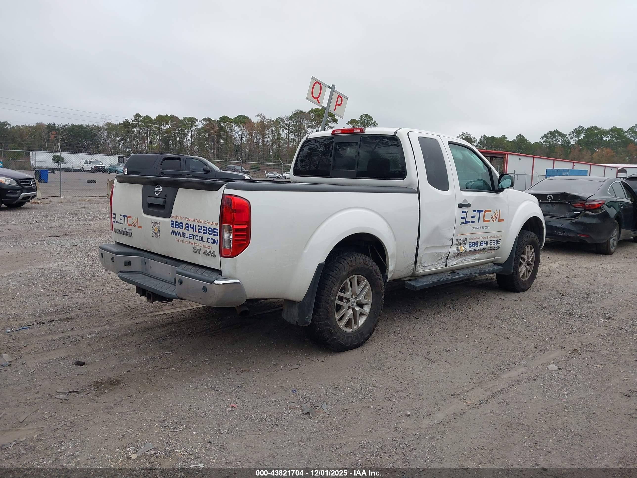 NISSAN FRONTIER image 4