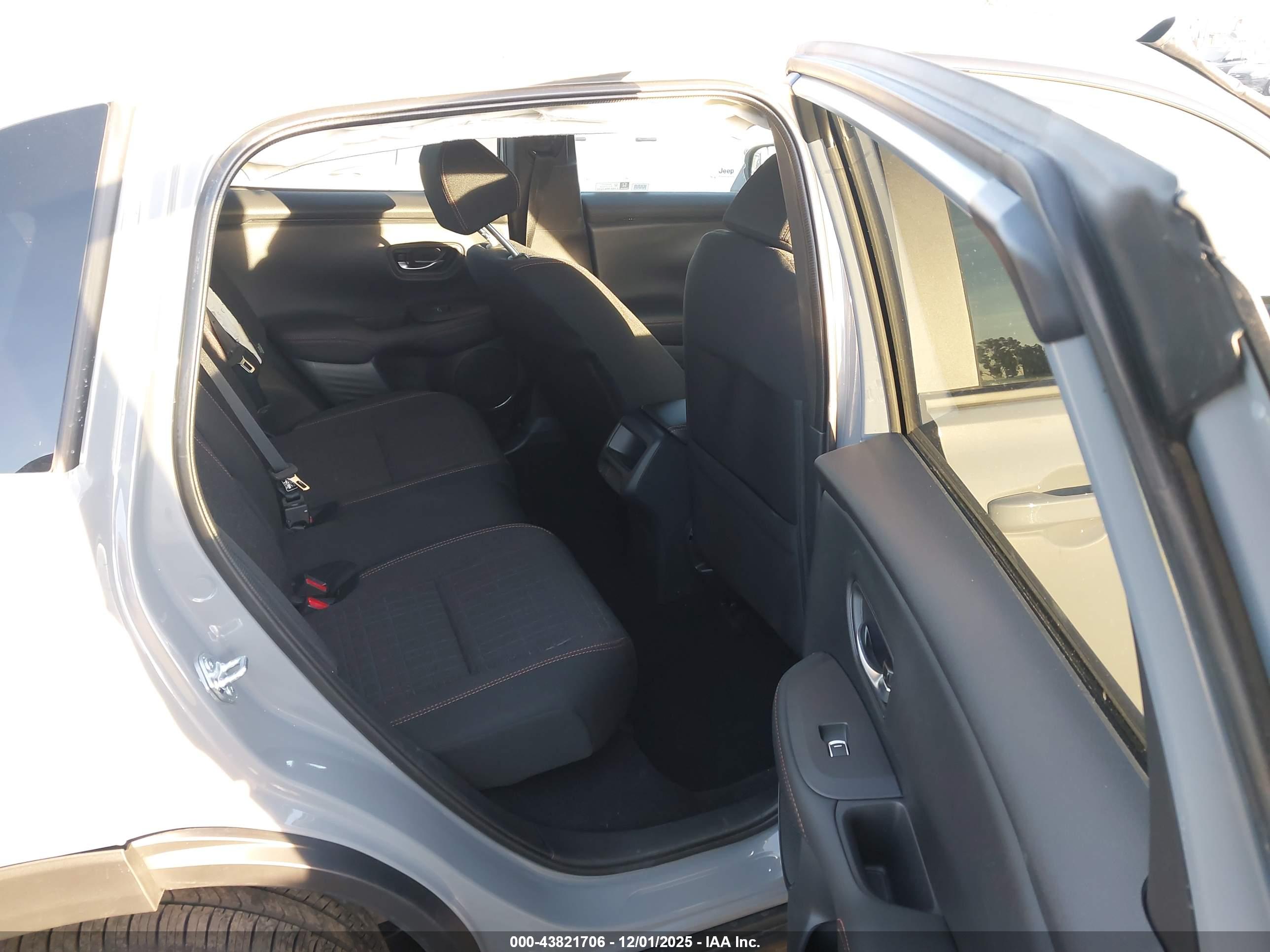 HONDA HR-V image 8