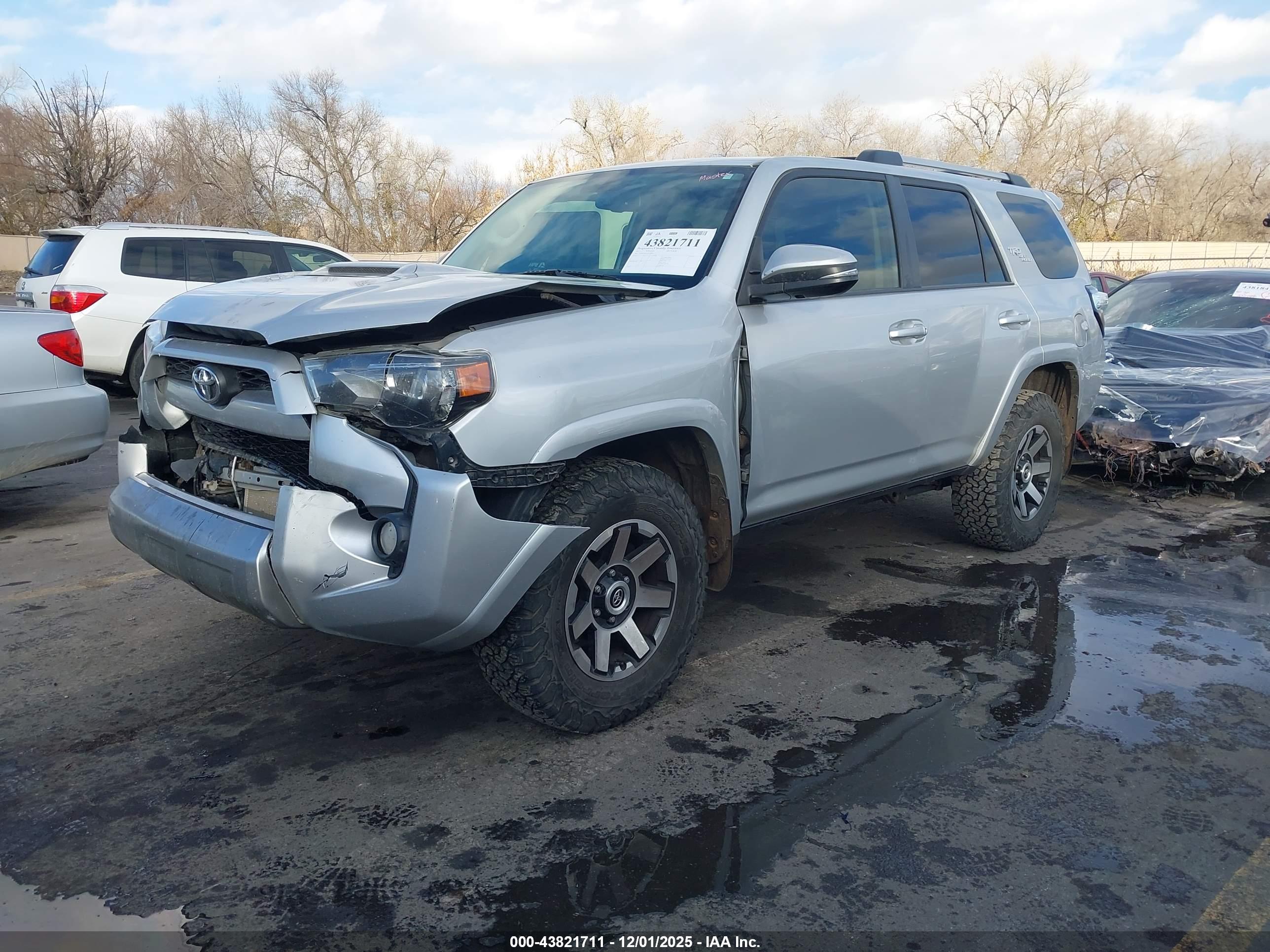 TOYOTA 4RUNNER image 2