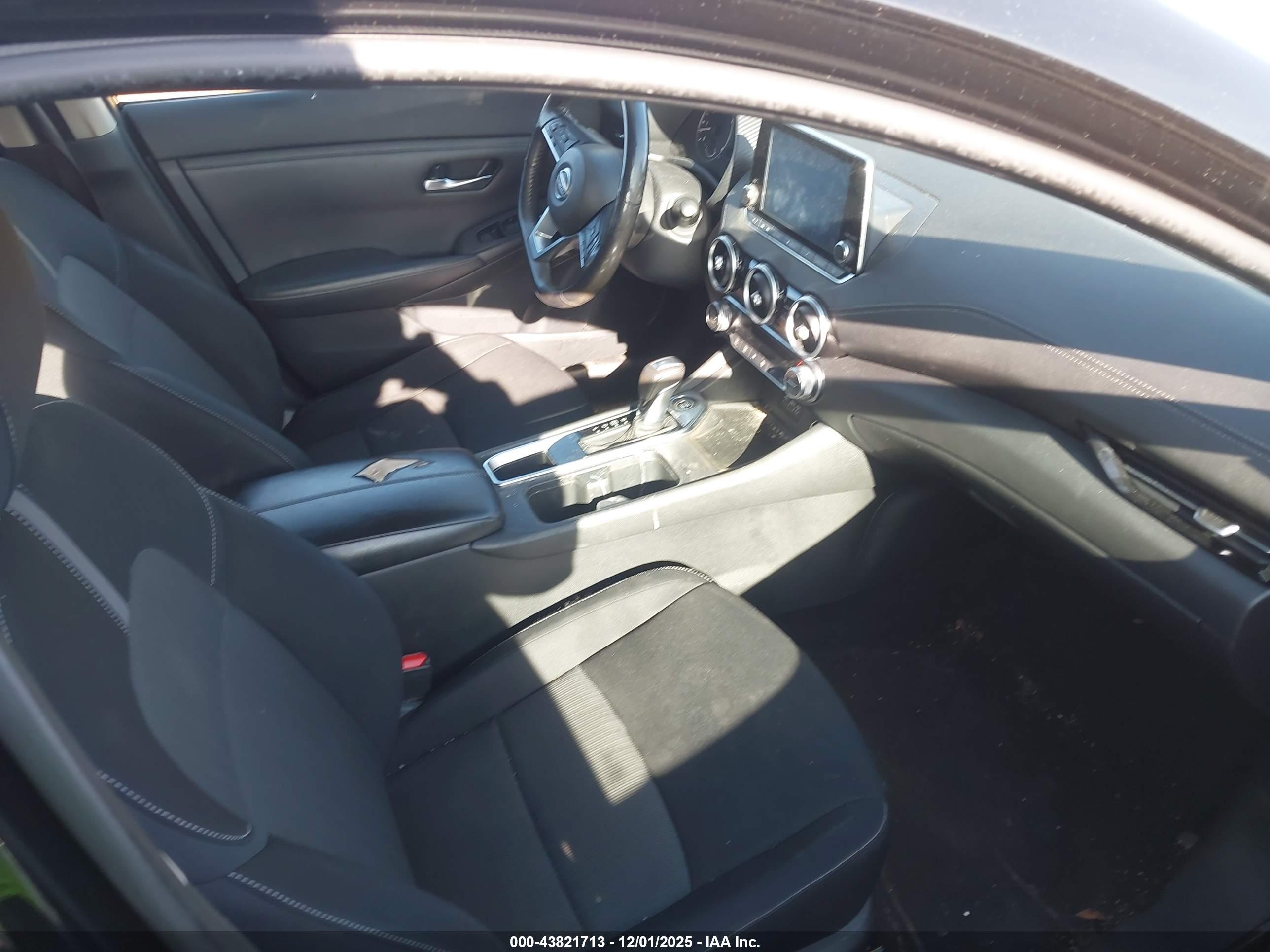 NISSAN SENTRA image 5