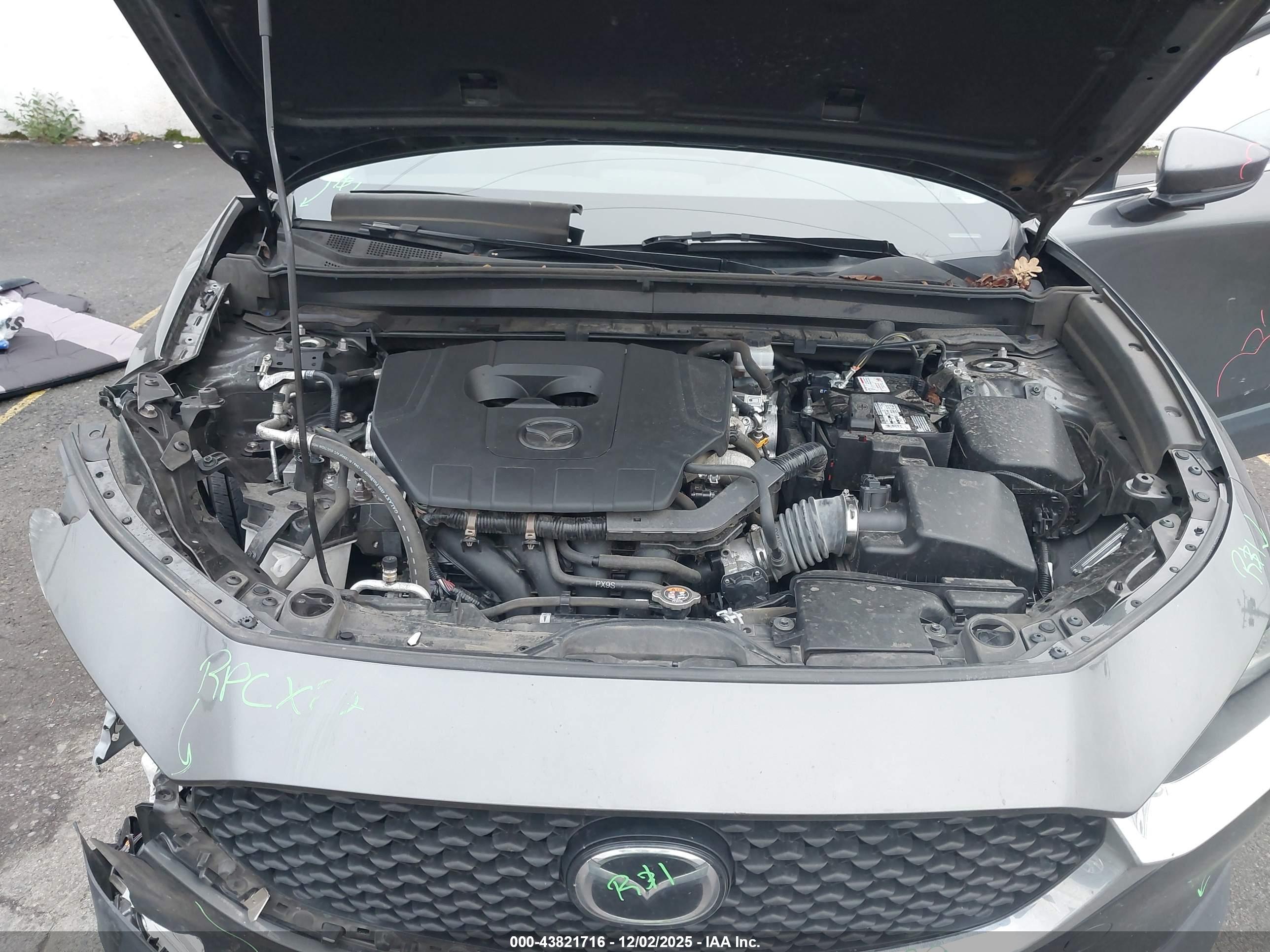 MAZDA CX-30 image 10