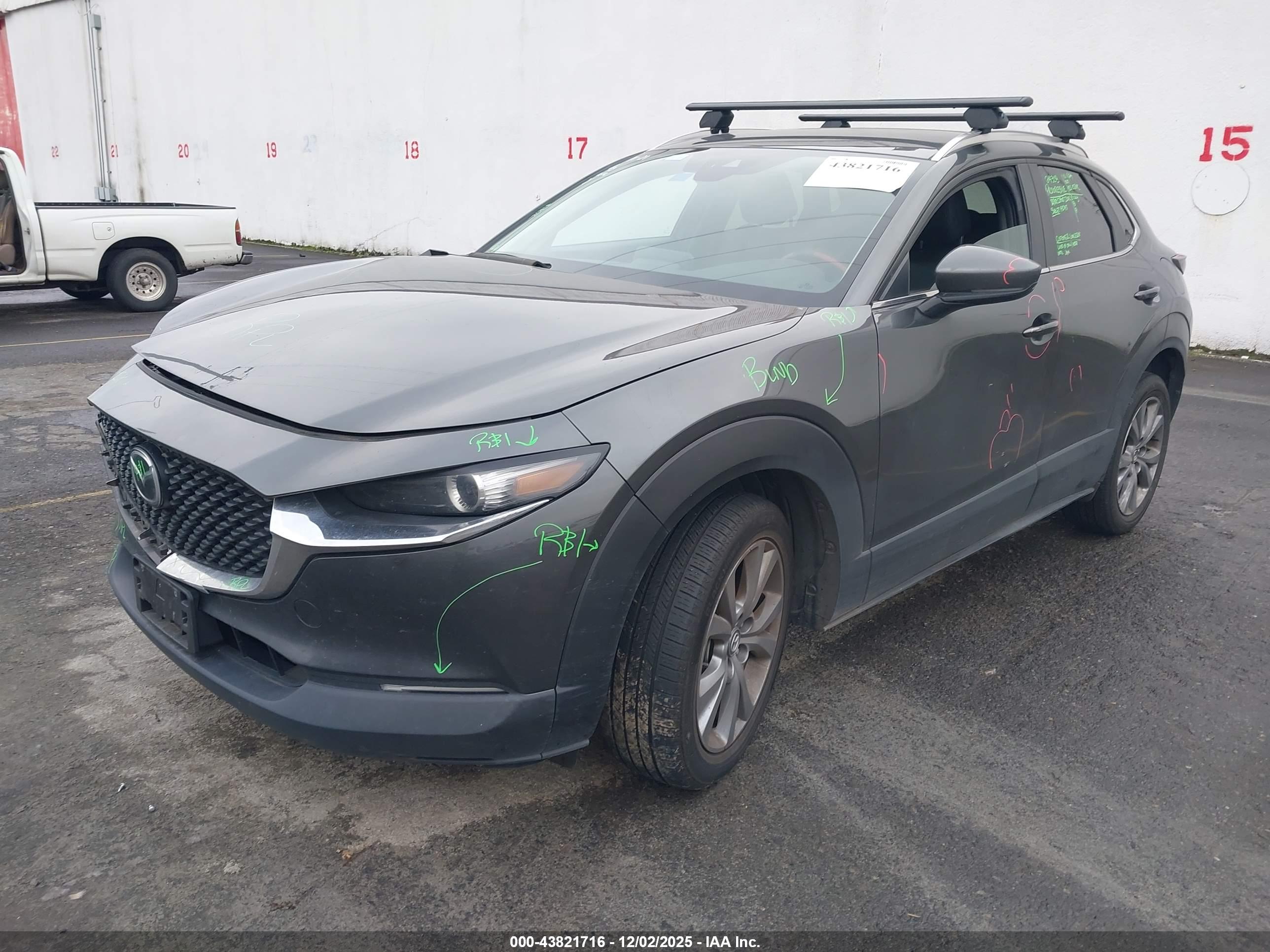 MAZDA CX-30 image 2