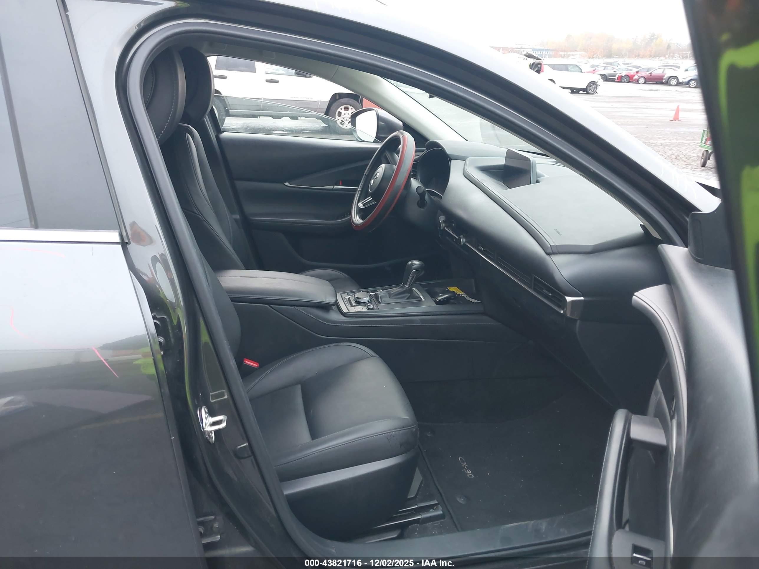 MAZDA CX-30 image 5