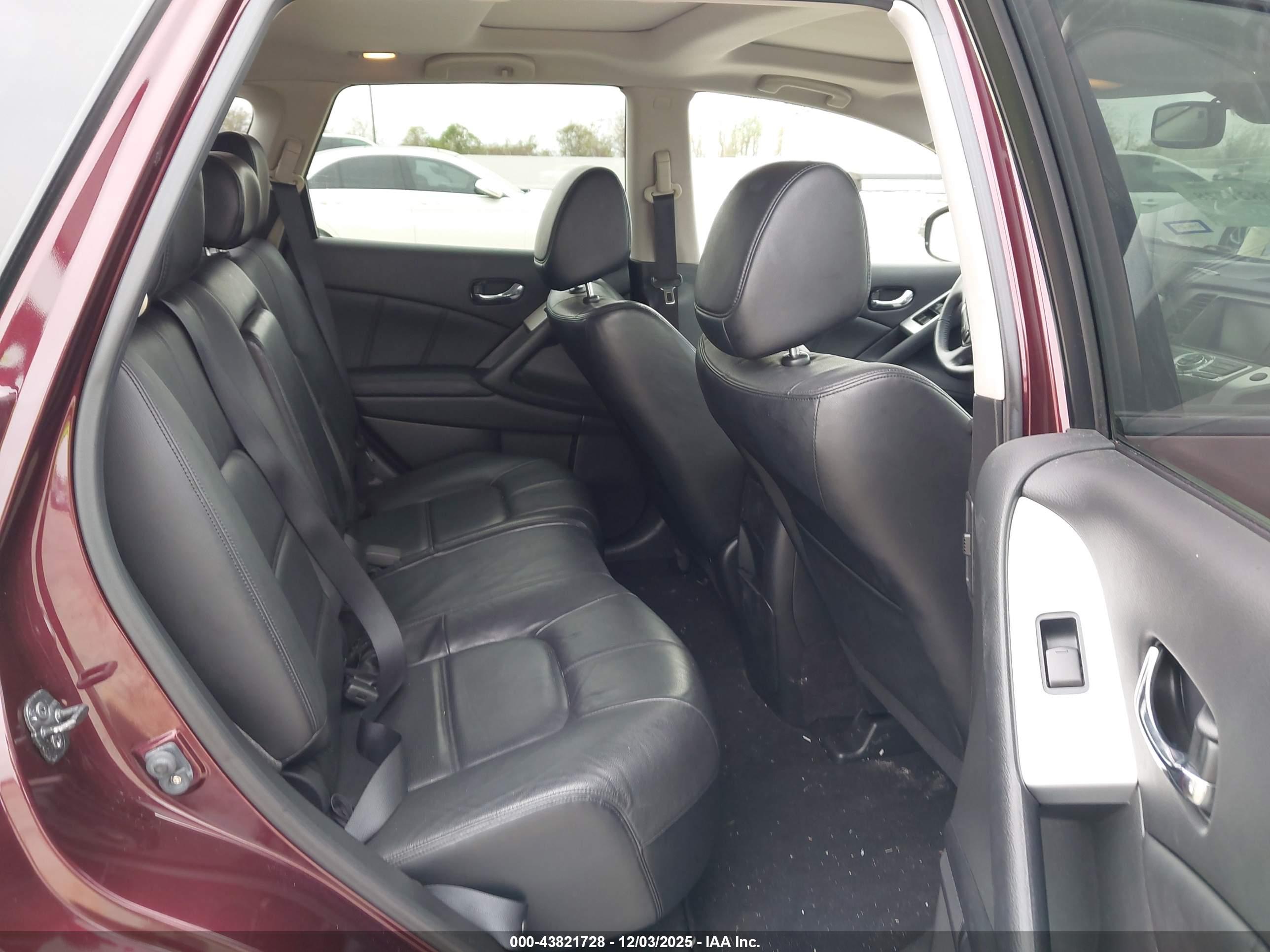 NISSAN MURANO image 8