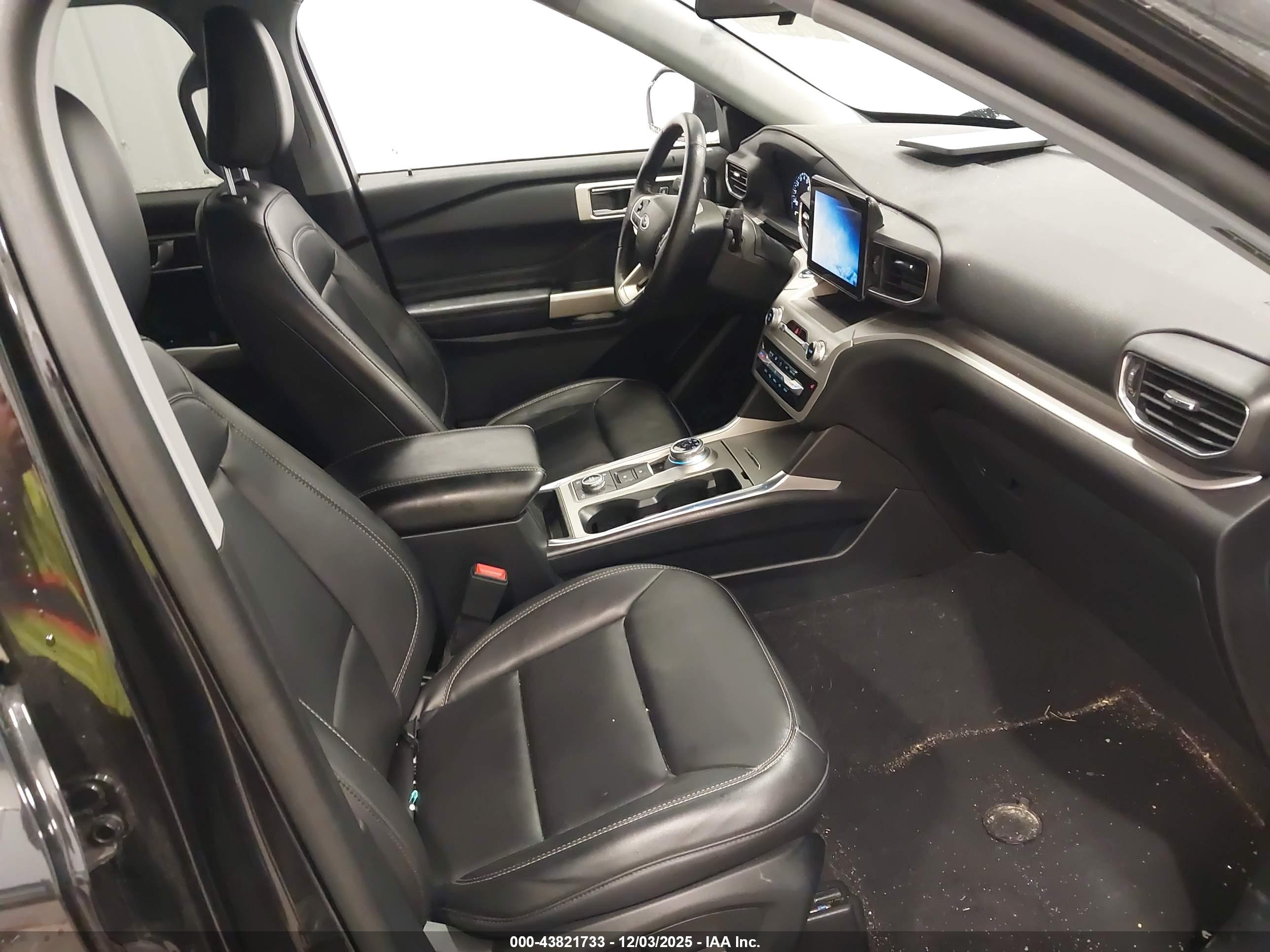 FORD EXPLORER image 5