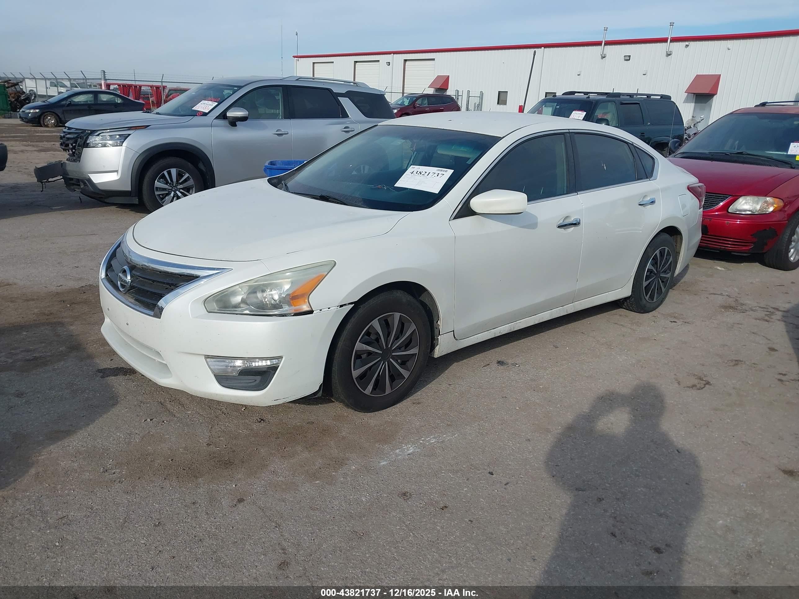NISSAN ALTIMA image 2