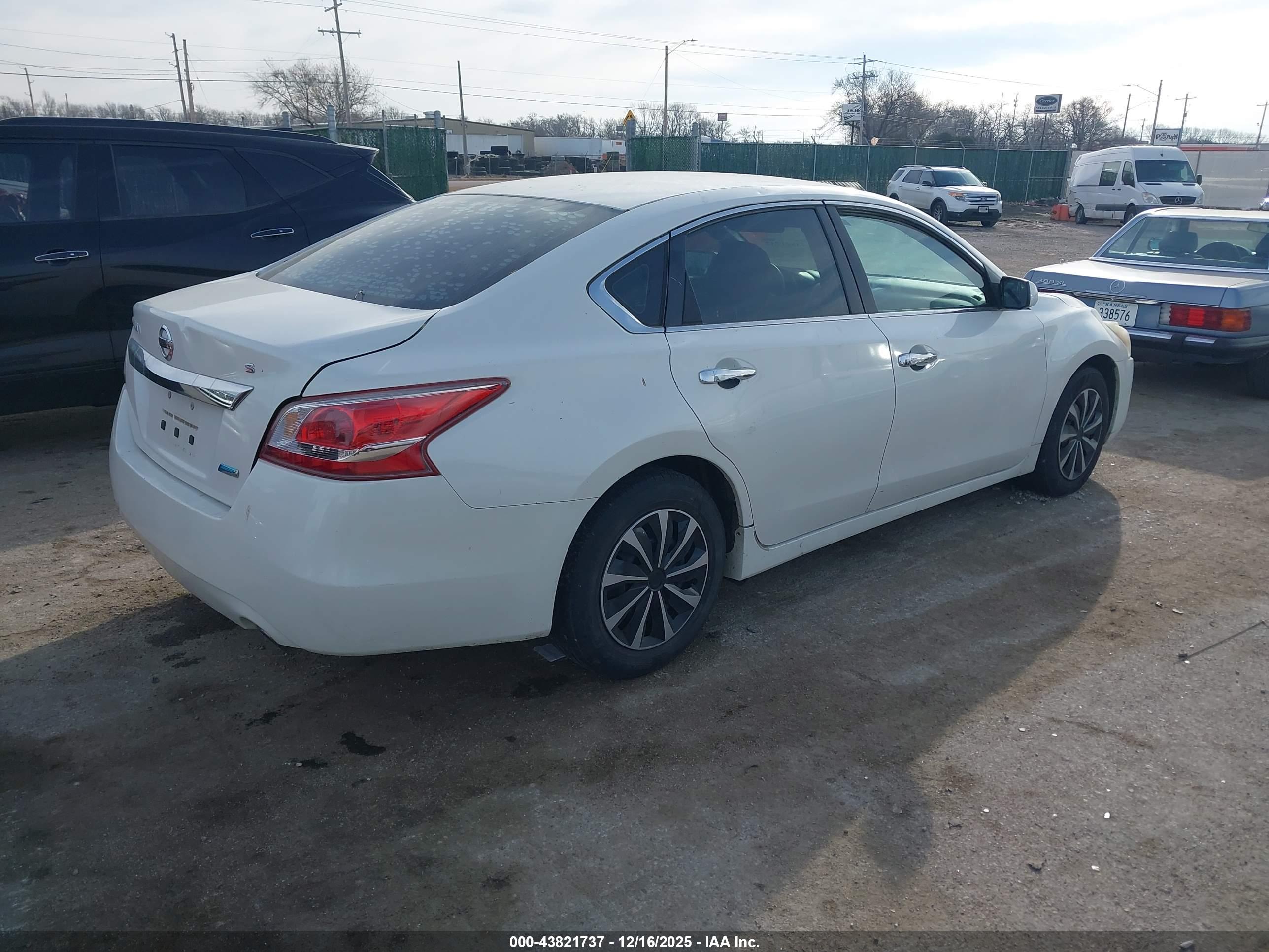 NISSAN ALTIMA image 4