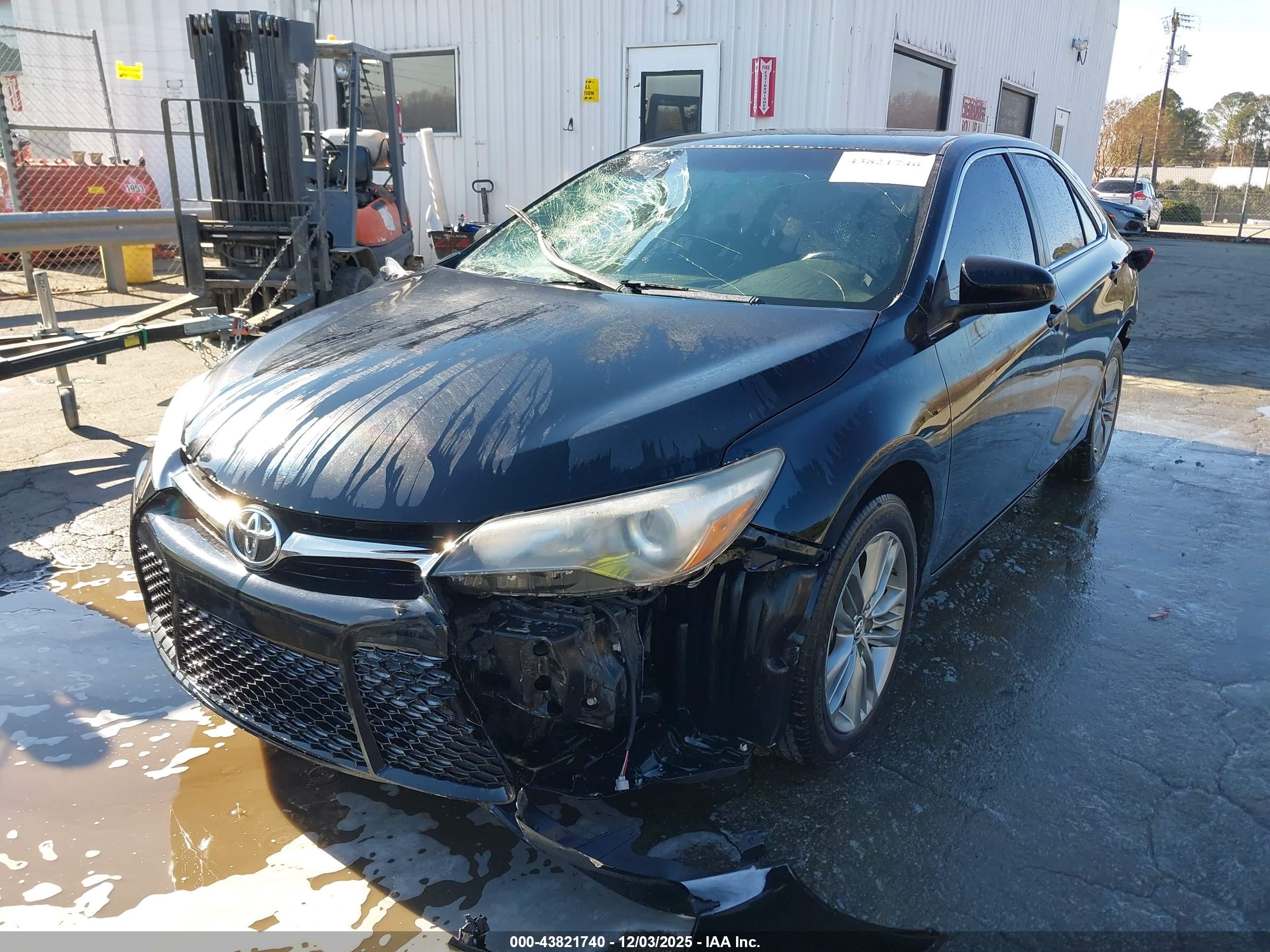 TOYOTA CAMRY image 6
