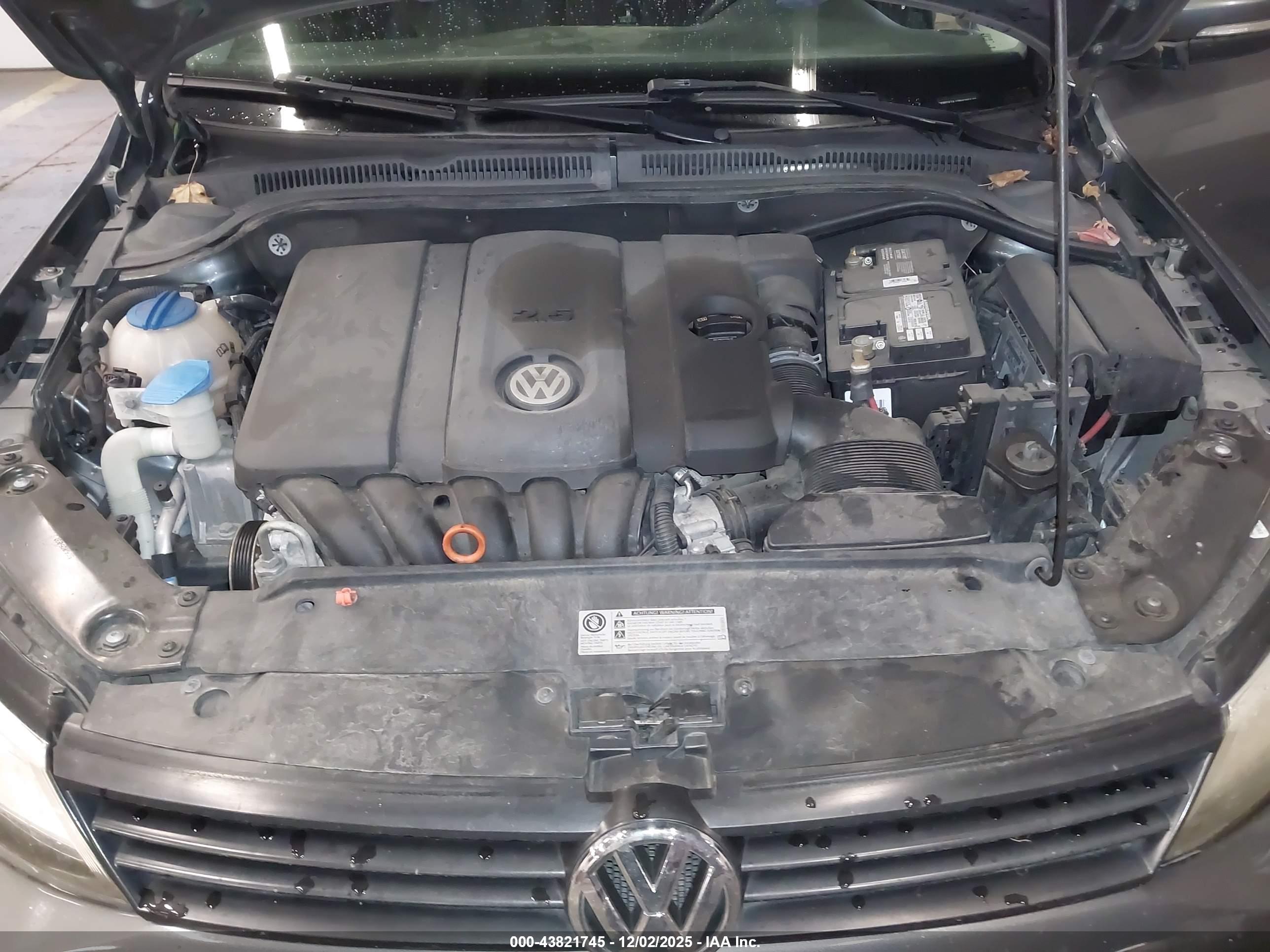 VOLKSWAGEN JETTA image 10