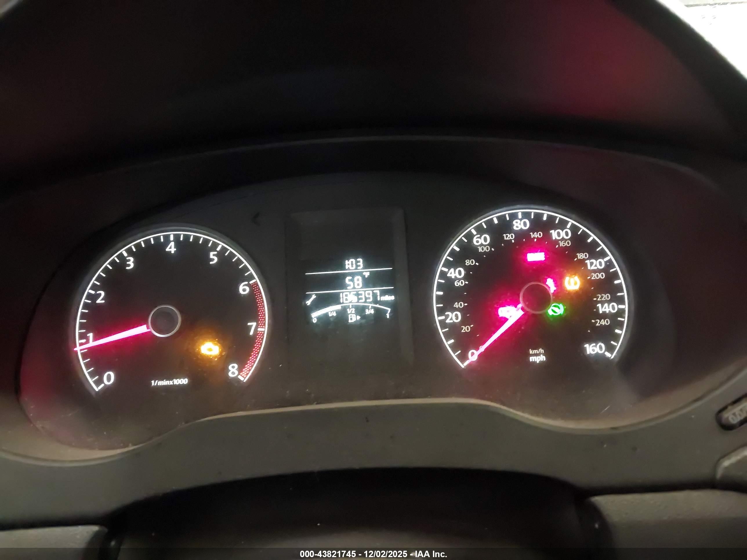 VOLKSWAGEN JETTA image 7