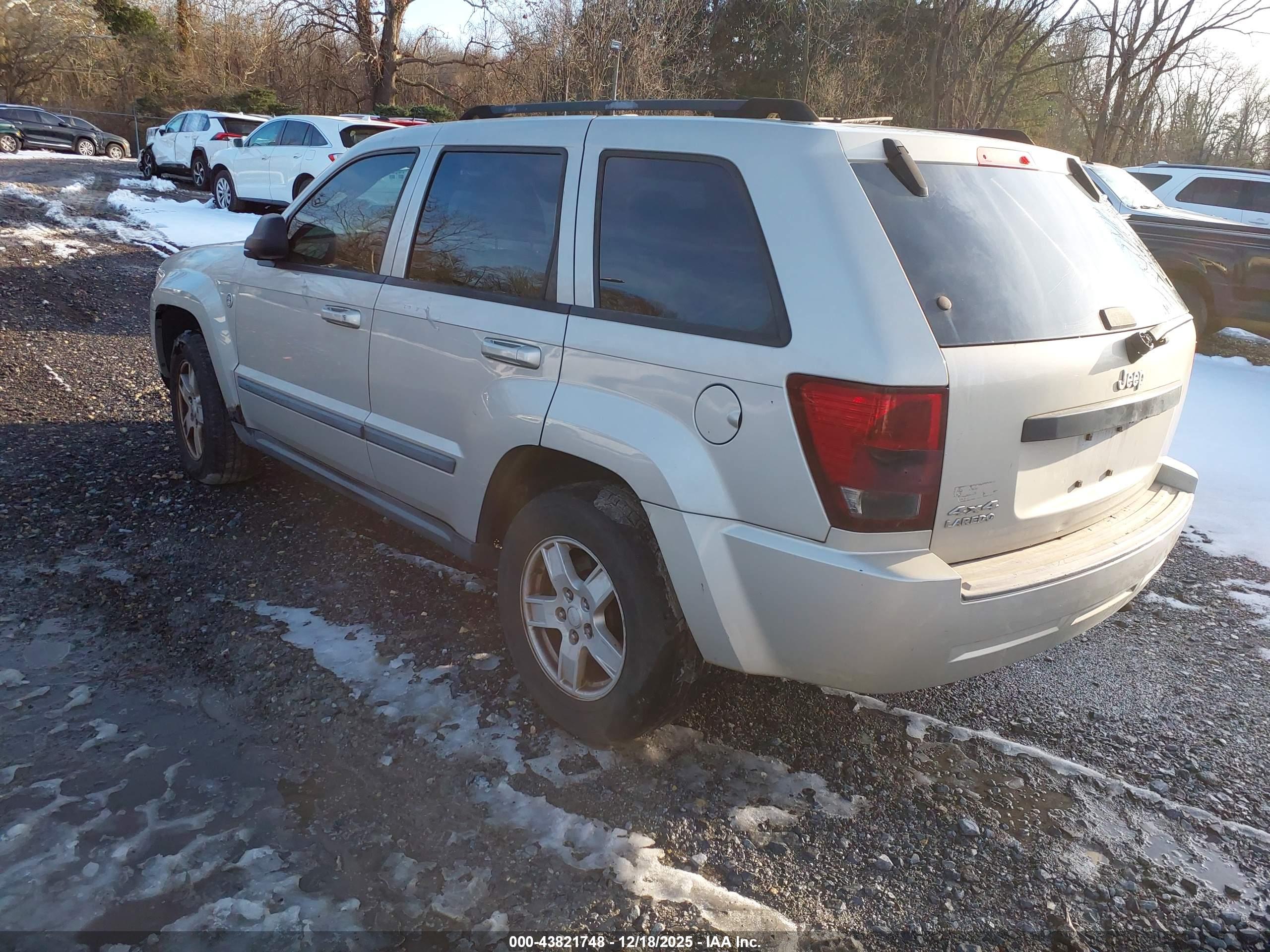 JEEP GRAND image 3