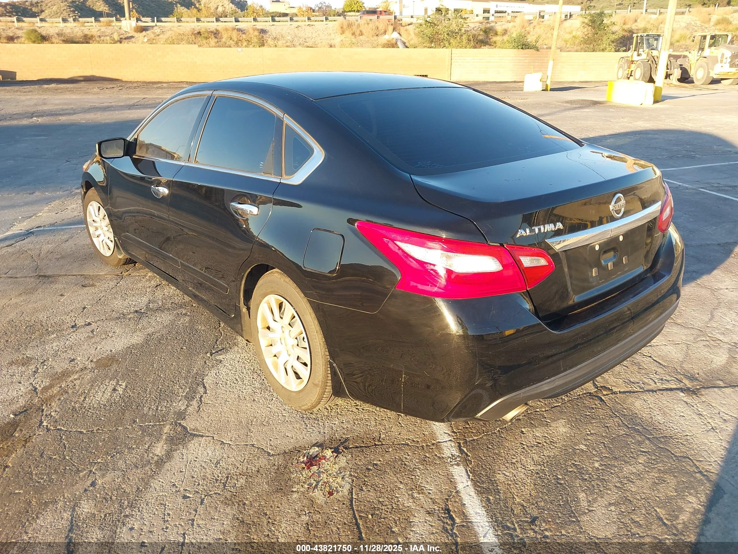 NISSAN ALTIMA image 3