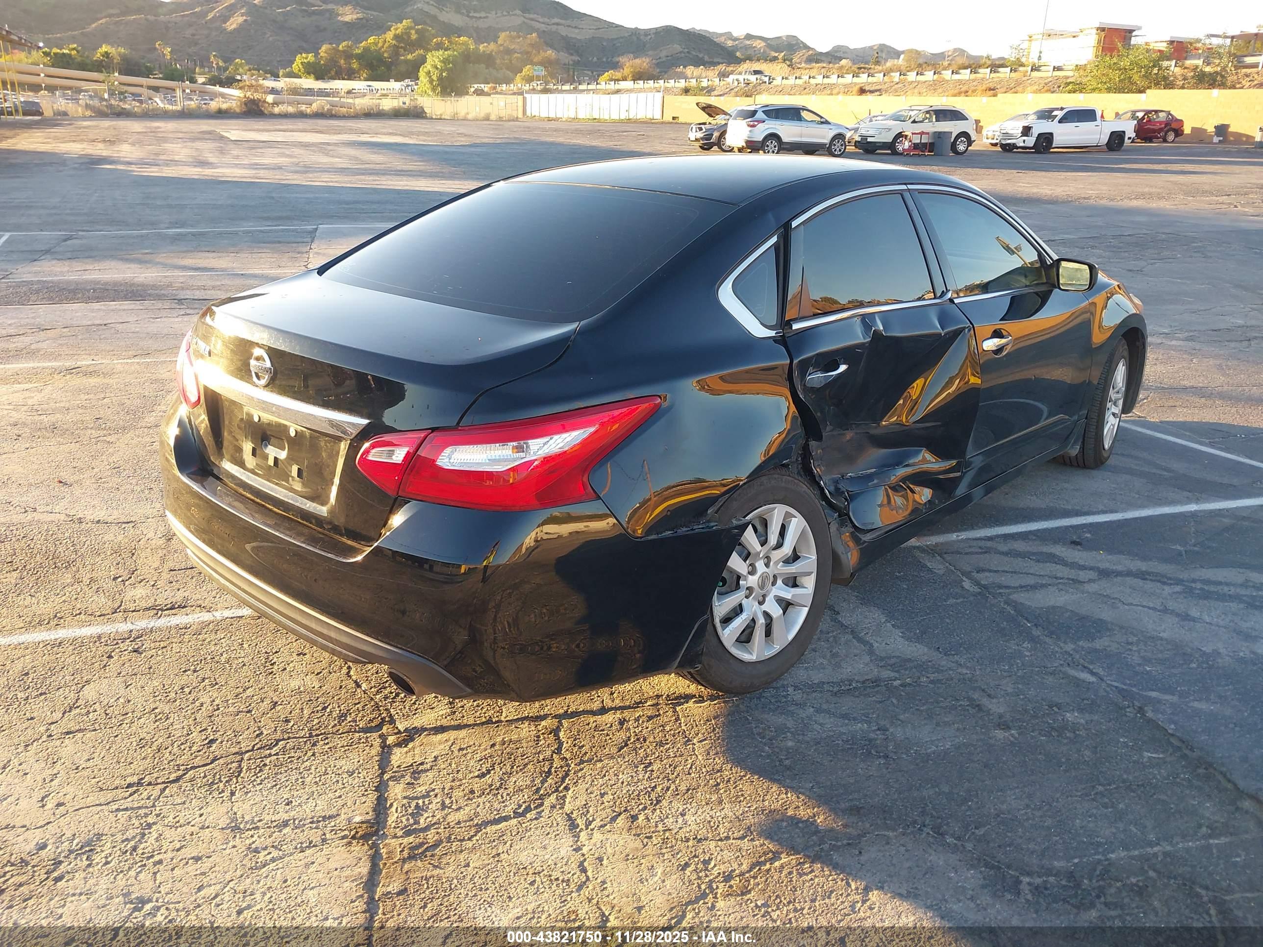 NISSAN ALTIMA image 4