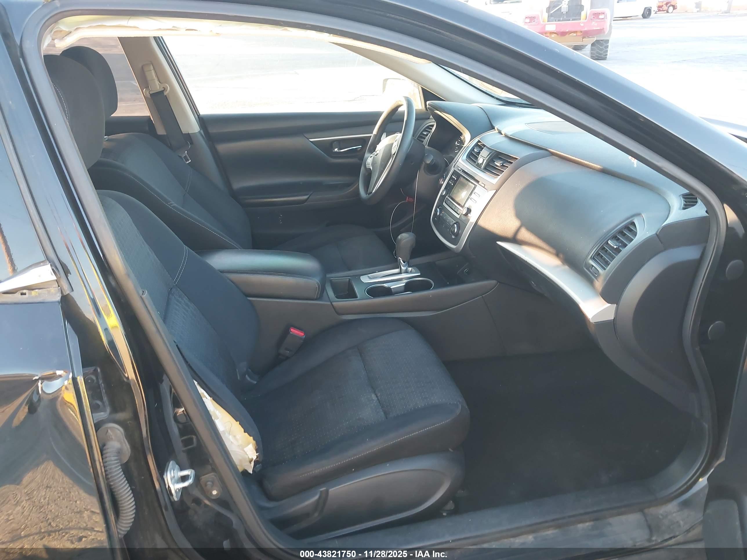 NISSAN ALTIMA image 5