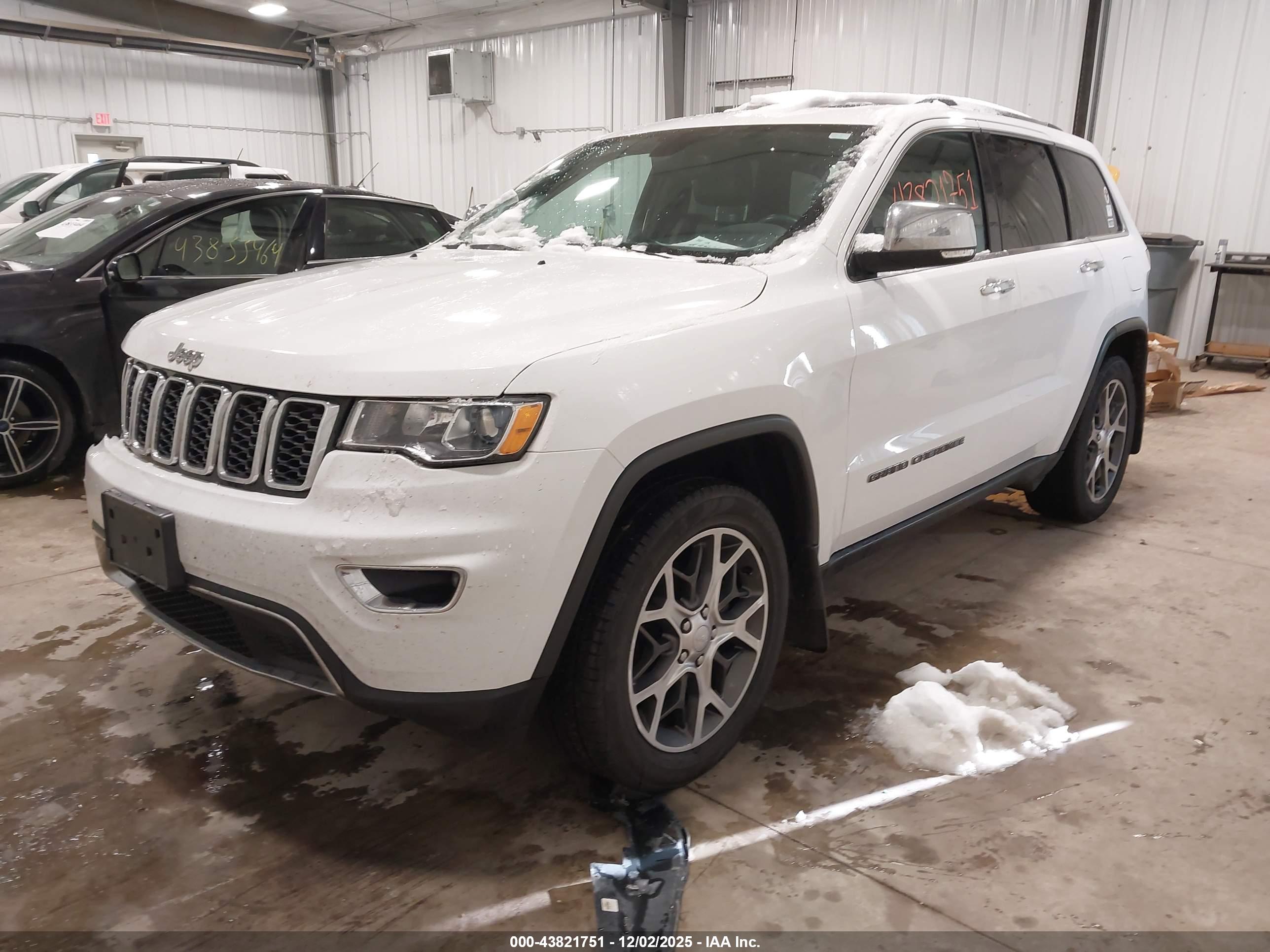 JEEP GRAND image 2