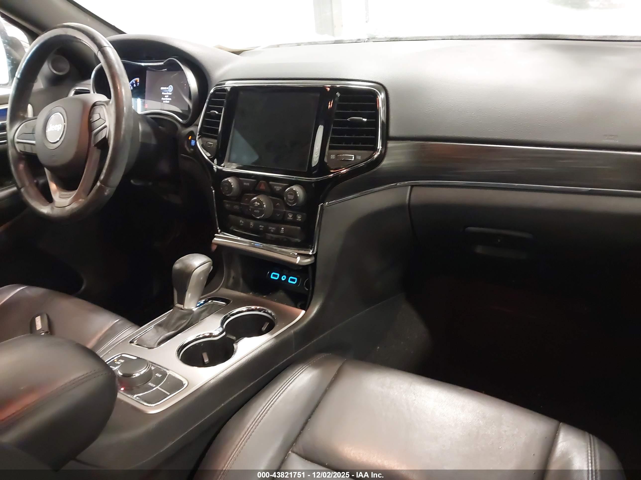JEEP GRAND image 5