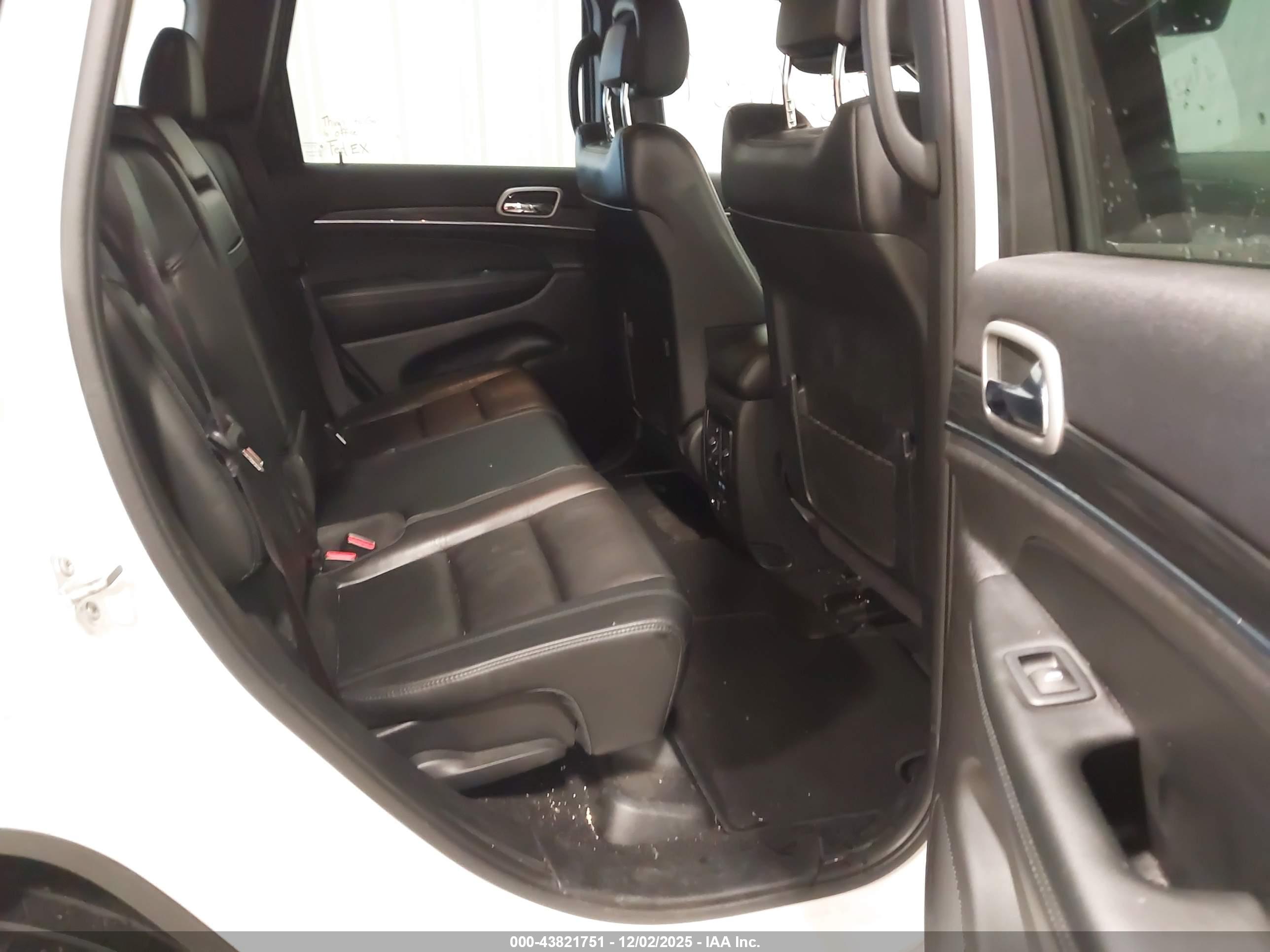 JEEP GRAND image 8