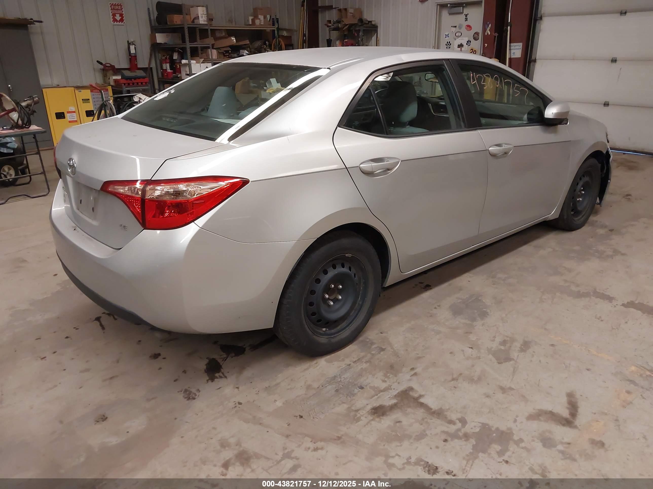 TOYOTA COROLLA image 4