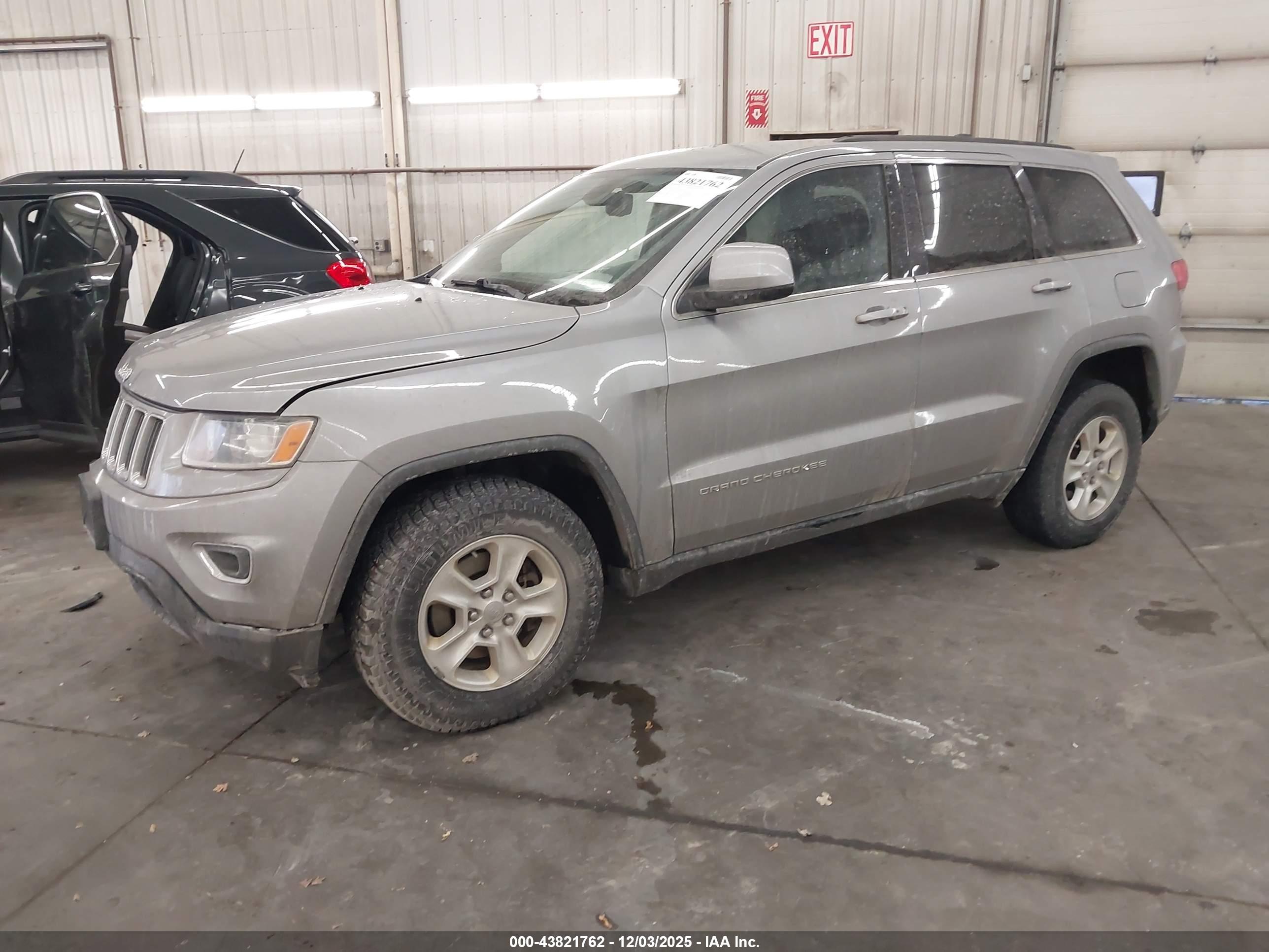 JEEP GRAND image 2