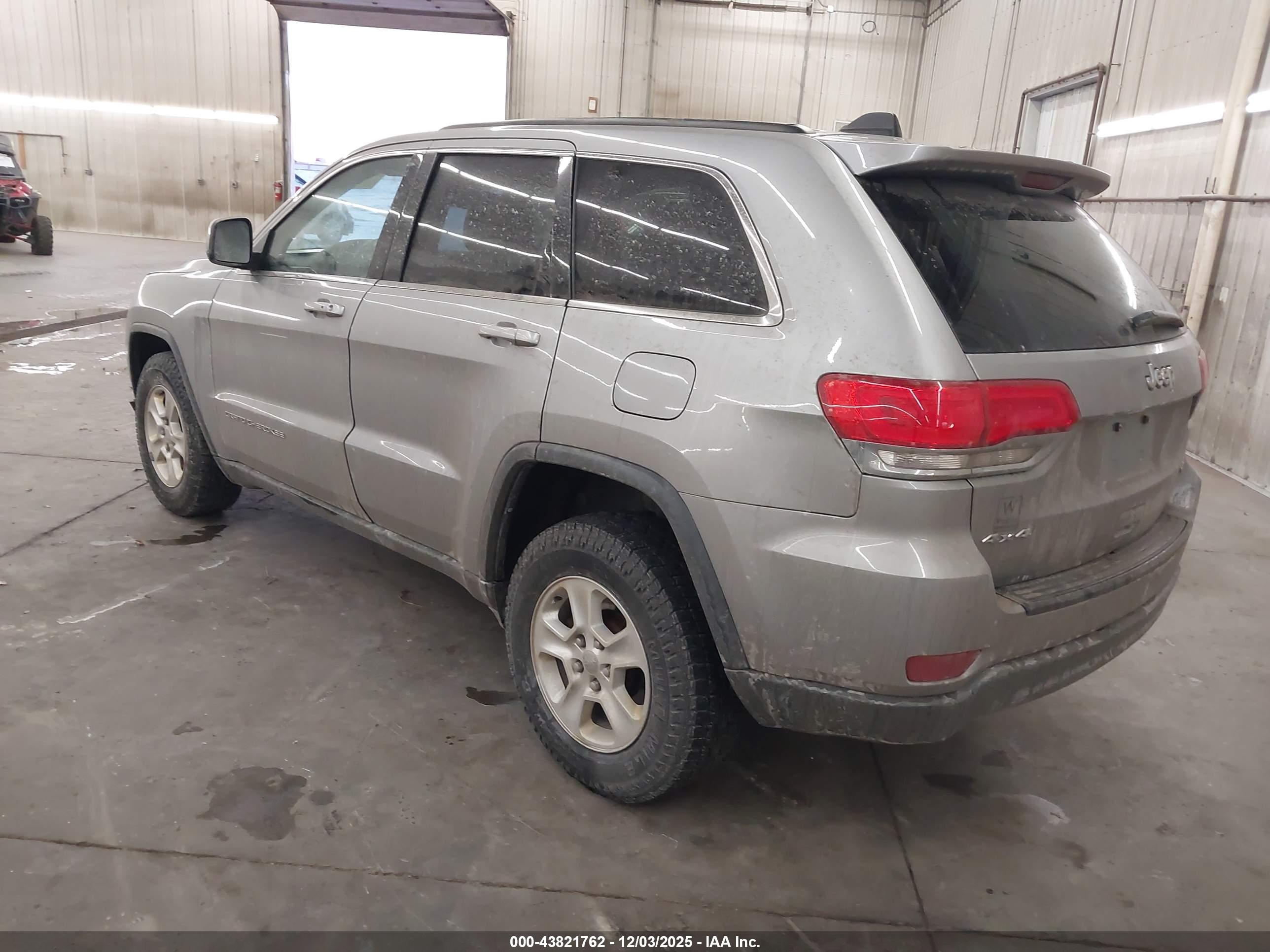 JEEP GRAND image 3